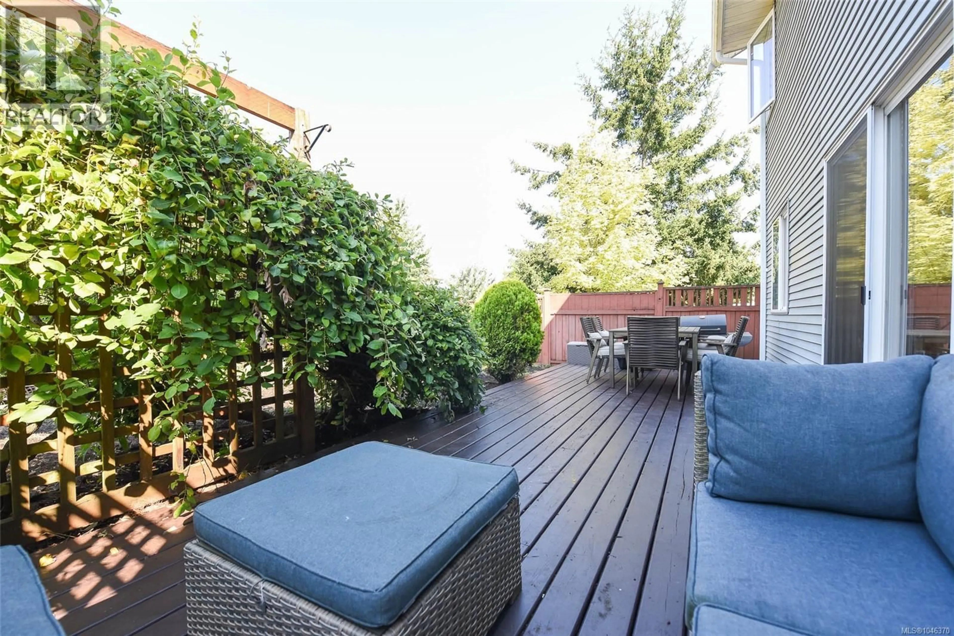 Patio, street for 1272 CROWN PLACE, Comox British Columbia V9M4G9