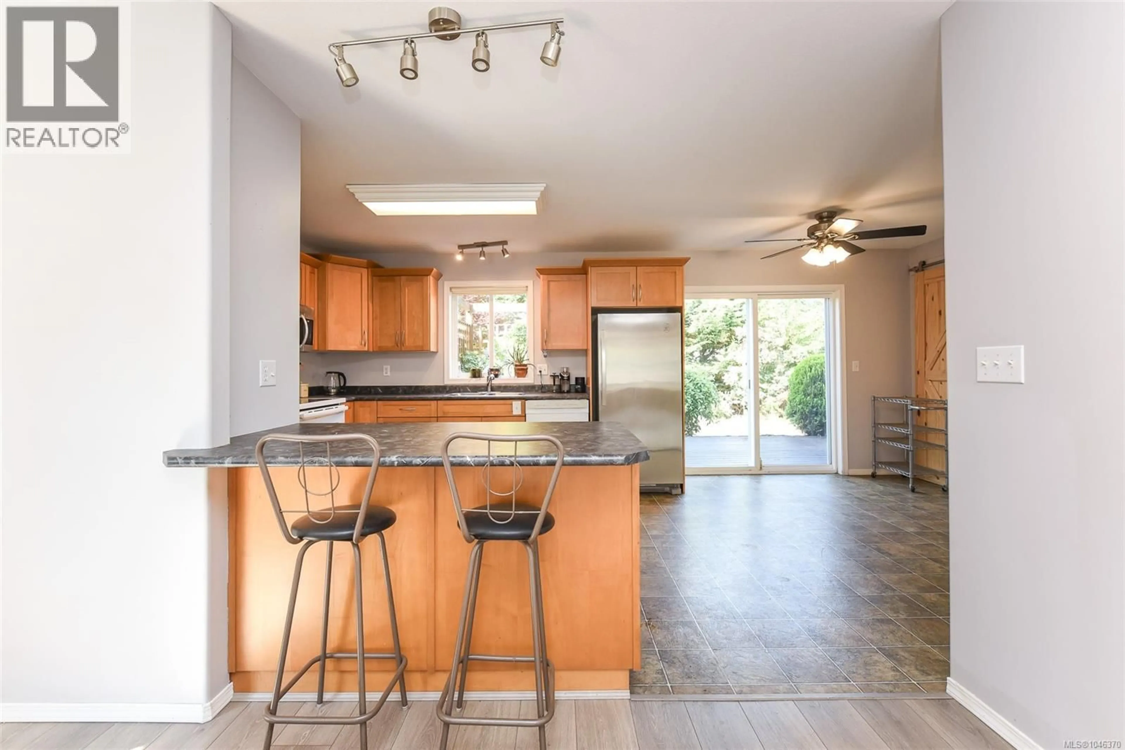Open concept kitchen, ceramic/tile floor for 1272 CROWN PLACE, Comox British Columbia V9M4G9