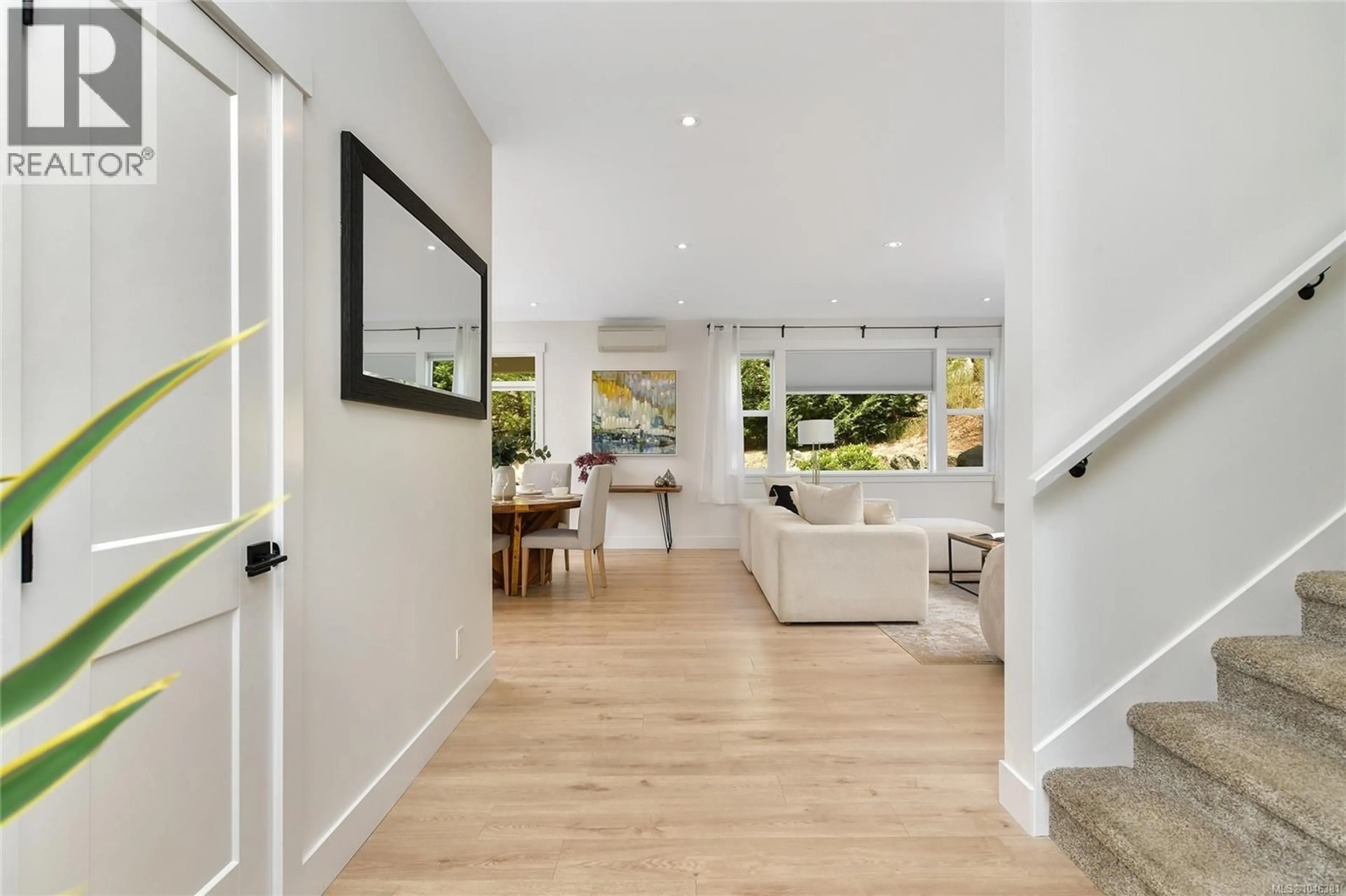 Indoor entryway for 1122 GOLDEN SPIRE CRESCENT, Langford British Columbia V9C0R2