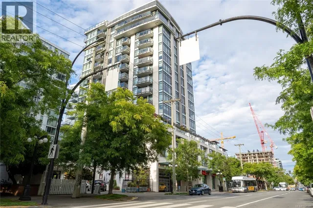 806 - 960 YATES STREET, Victoria 1