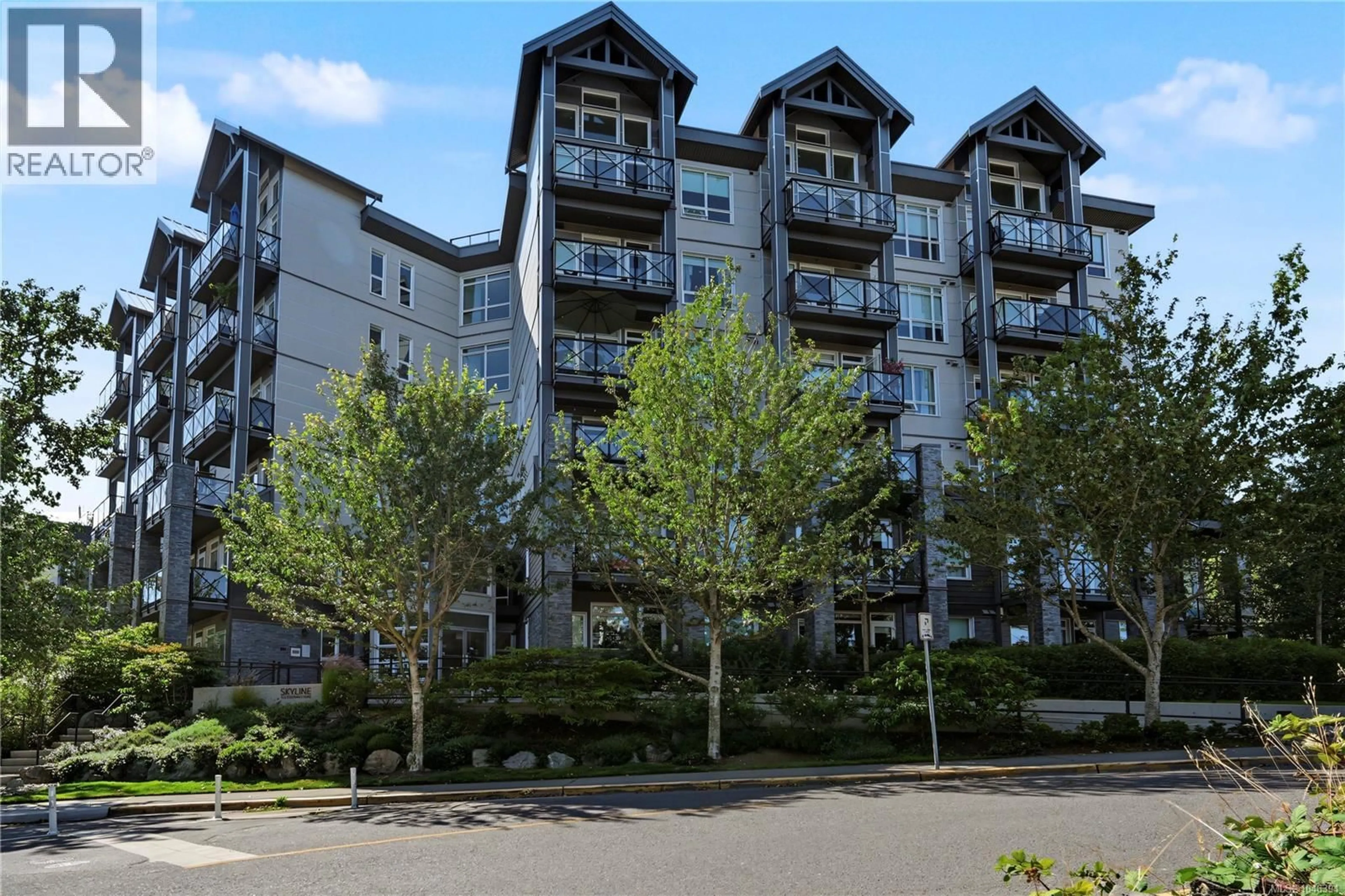 A pic from outside/outdoor area/front of a property/back of a property/a pic from drone, building for 109 - 924 ESQUIMALT ROAD, Esquimalt British Columbia V9A3P2