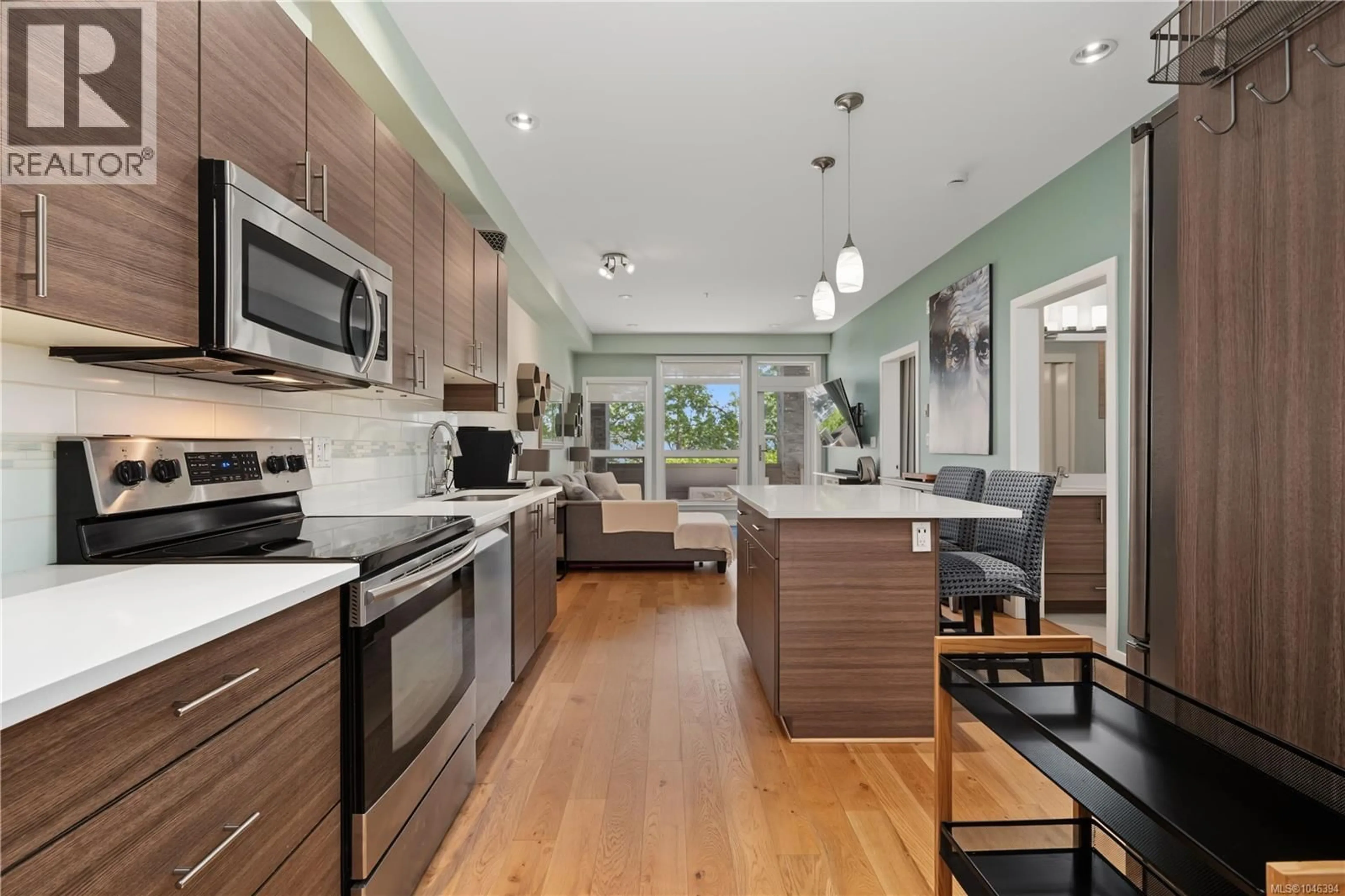 Open concept kitchen, unknown for 109 - 924 ESQUIMALT ROAD, Esquimalt British Columbia V9A3P2
