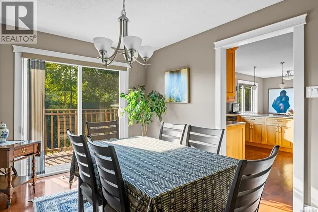 823 GLENHALE CRESCENT, Parksville 3