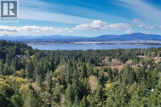 1059 PAT BURNS AVENUE, Gabriola Island 5