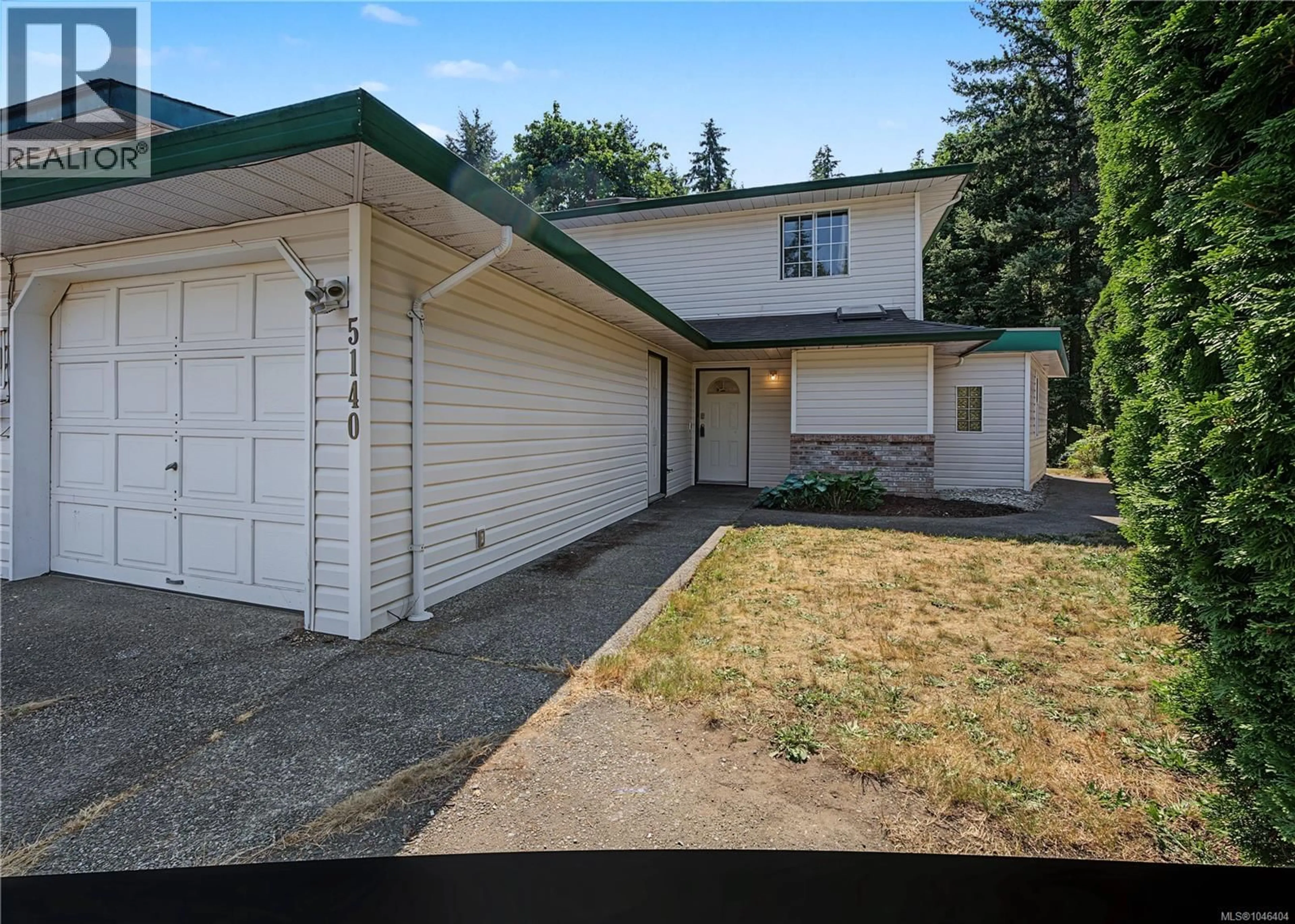Home with vinyl exterior material, street for 2 - 5140 CAROL PLACE, Nanaimo British Columbia V9T5Z3