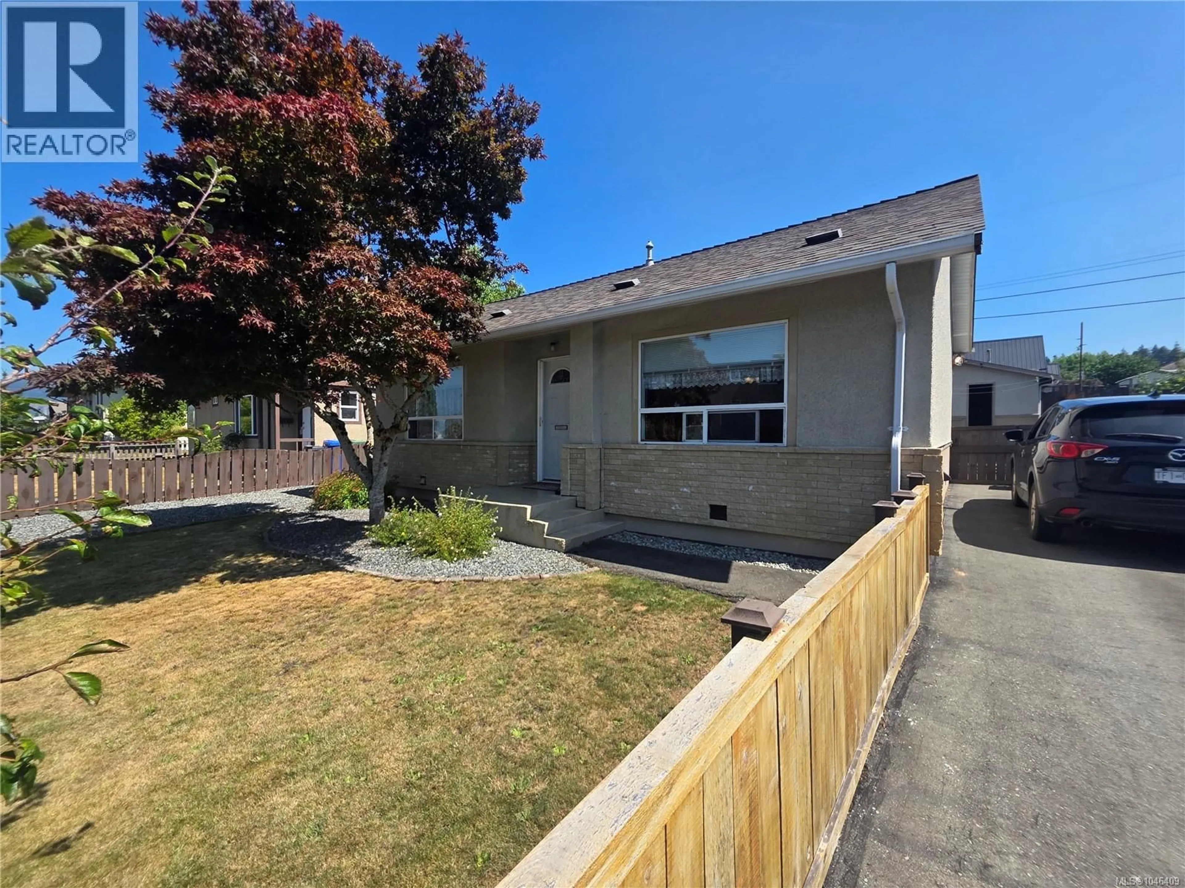 Home with vinyl exterior material, street for 3871 ANDERSON AVENUE, Port Alberni British Columbia V9Y5B1