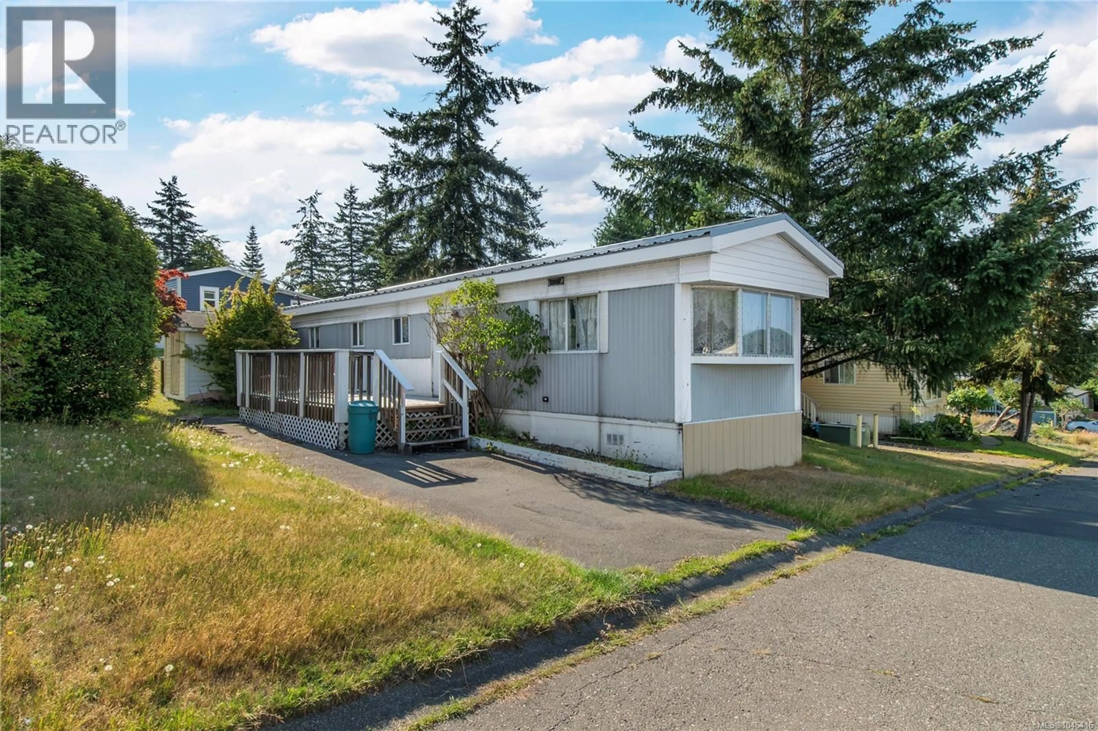 Home with vinyl exterior material, street for 42 - 1160 SHELLBOURNE BOULEVARD, Campbell River British Columbia V9W5G5