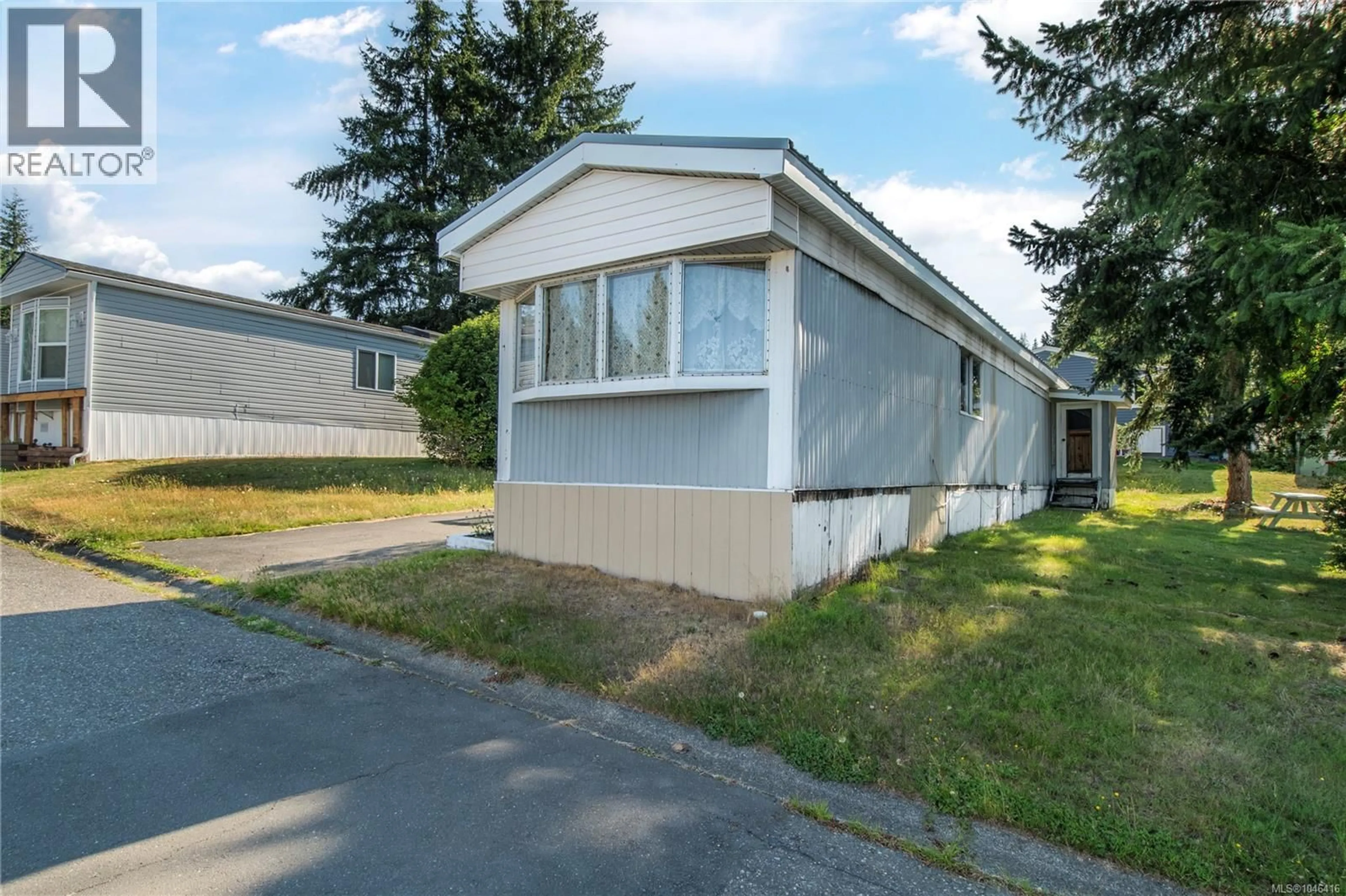Home with vinyl exterior material, street for 42 - 1160 SHELLBOURNE BOULEVARD, Campbell River British Columbia V9W5G5