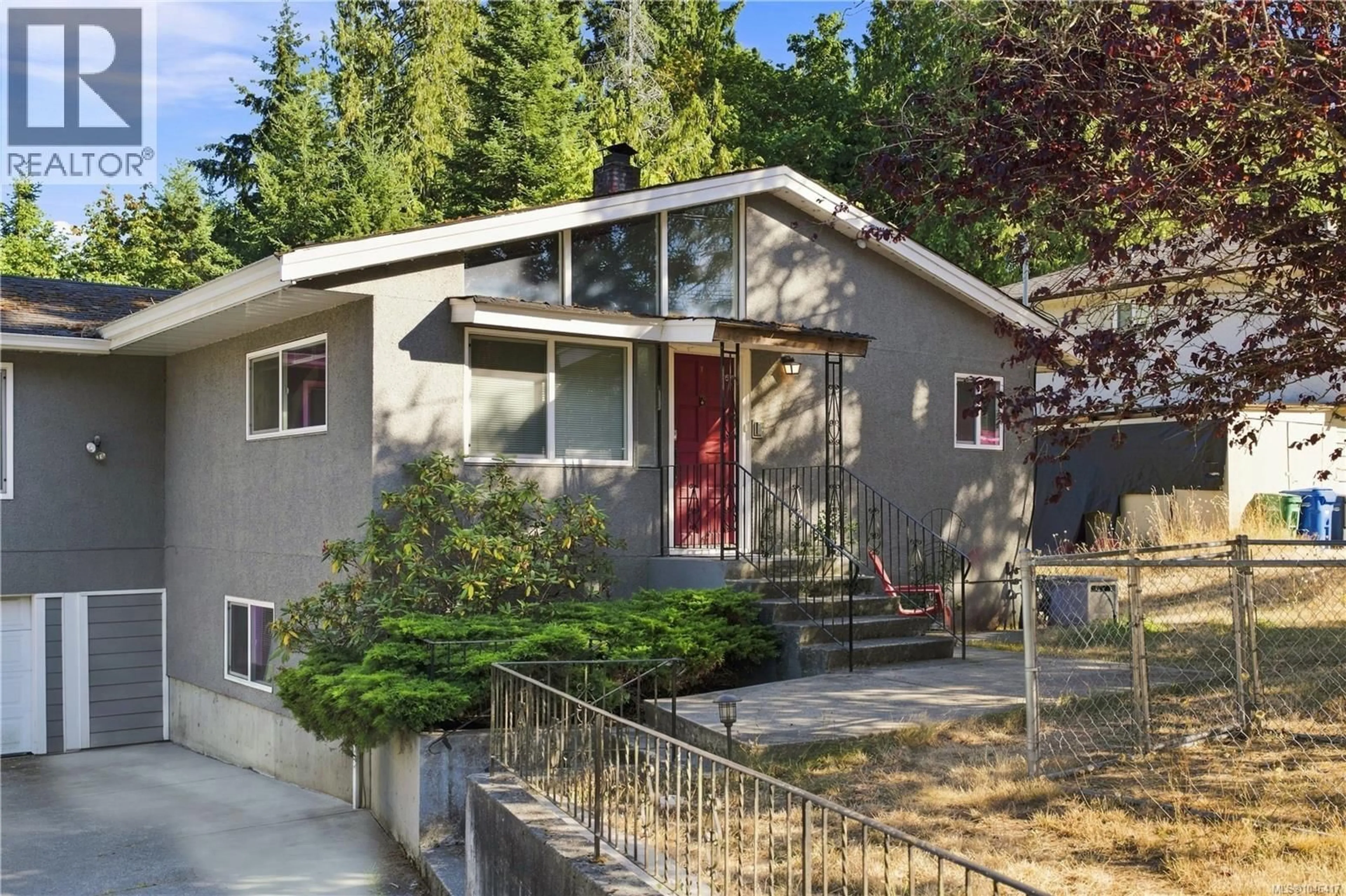 Home with vinyl exterior material, street for 1708 EXTENSION ROAD, Nanaimo British Columbia V9X1A5