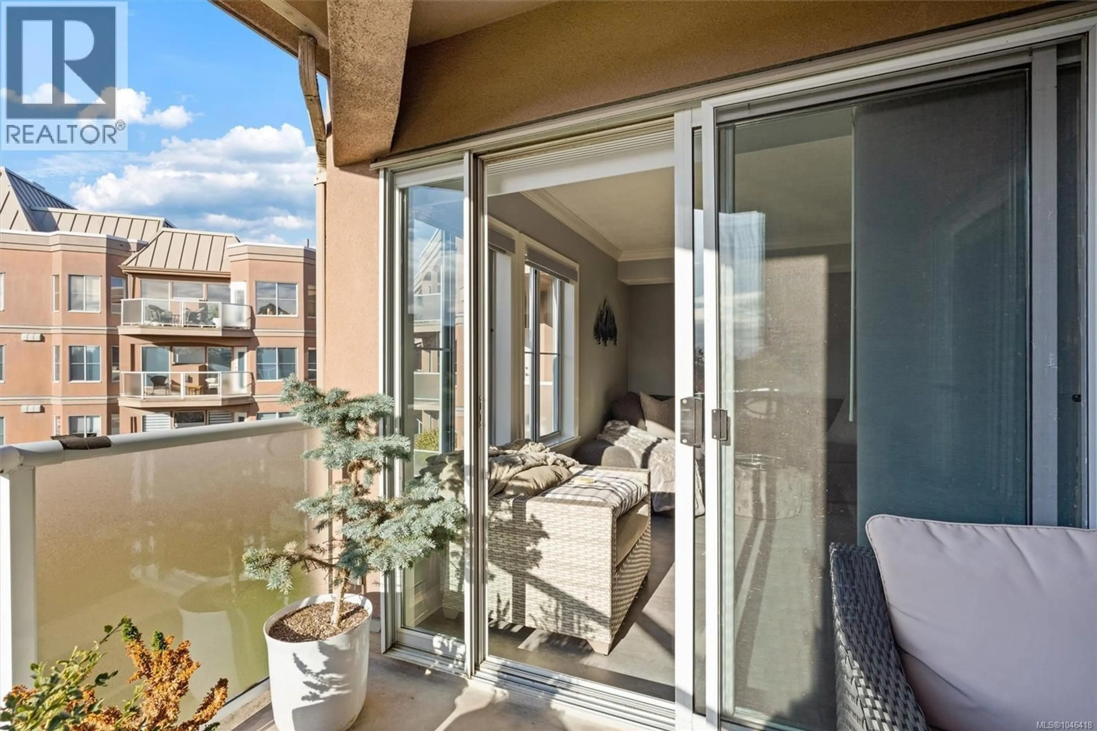Balcony in the apartment, unknown for 324 - 405 QUEBEC STREET, Victoria British Columbia V8V4Z2