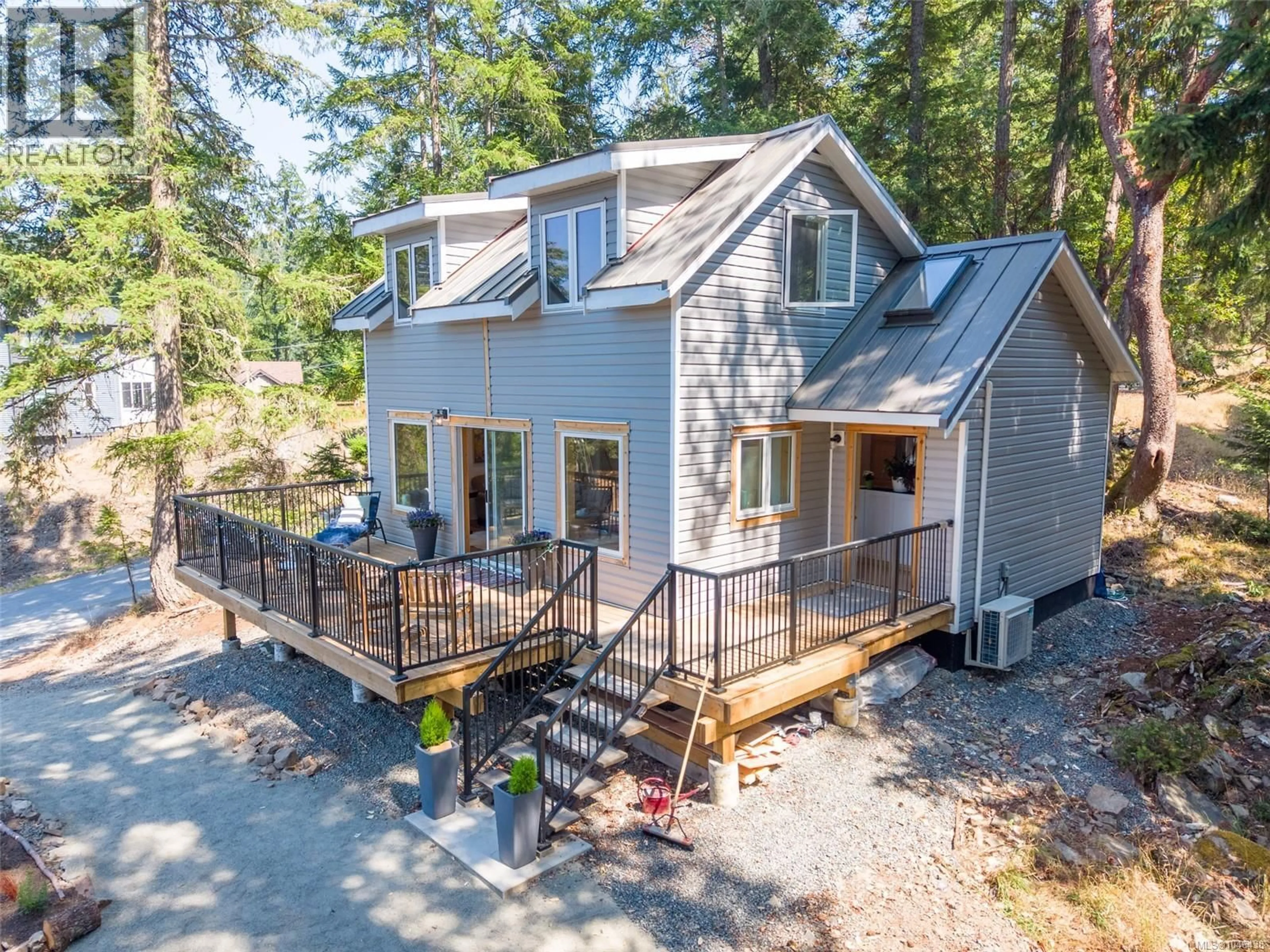 A pic from outside/outdoor area/front of a property/back of a property/a pic from drone, unknown for 2657 GALLEON WAY, Pender Island British Columbia V0N2M2