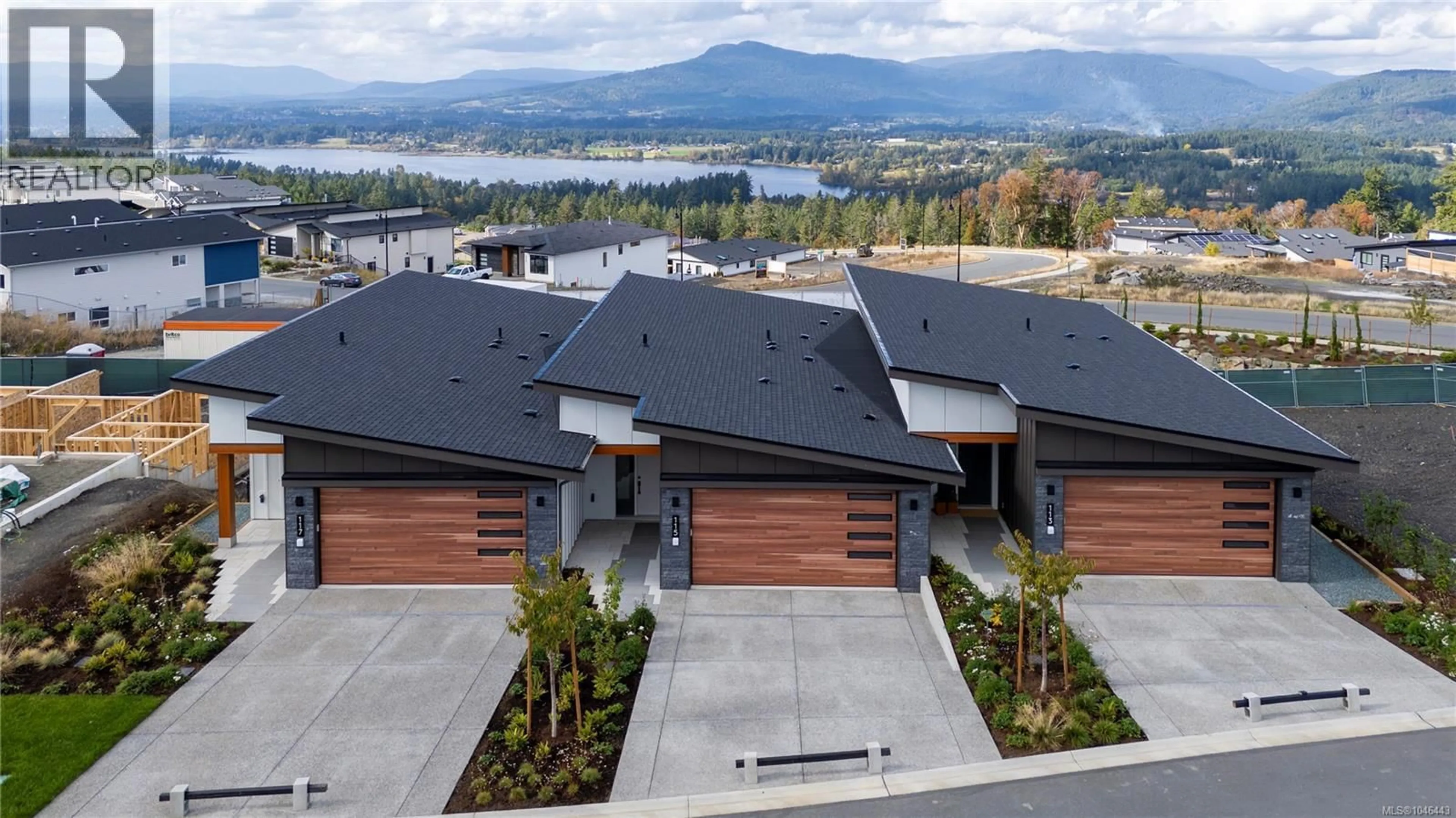 A pic from outside/outdoor area/front of a property/back of a property/a pic from drone, mountain view for 115 - 3116 WOODRUSH DRIVE, Duncan British Columbia V9L0G1