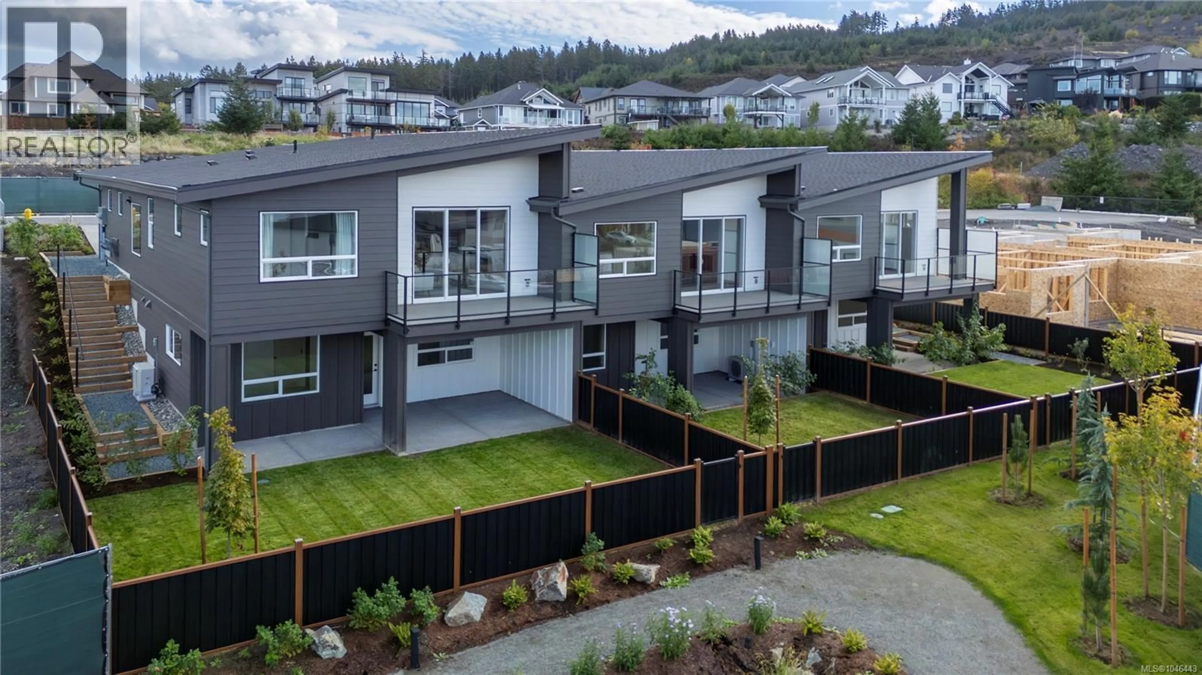 A pic from outside/outdoor area/front of a property/back of a property/a pic from drone, mountain view for 115 - 3116 WOODRUSH DRIVE, Duncan British Columbia V9L0G1