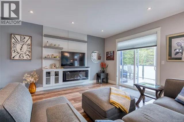 2354 BARCLAY ROAD, Nanaimo 5