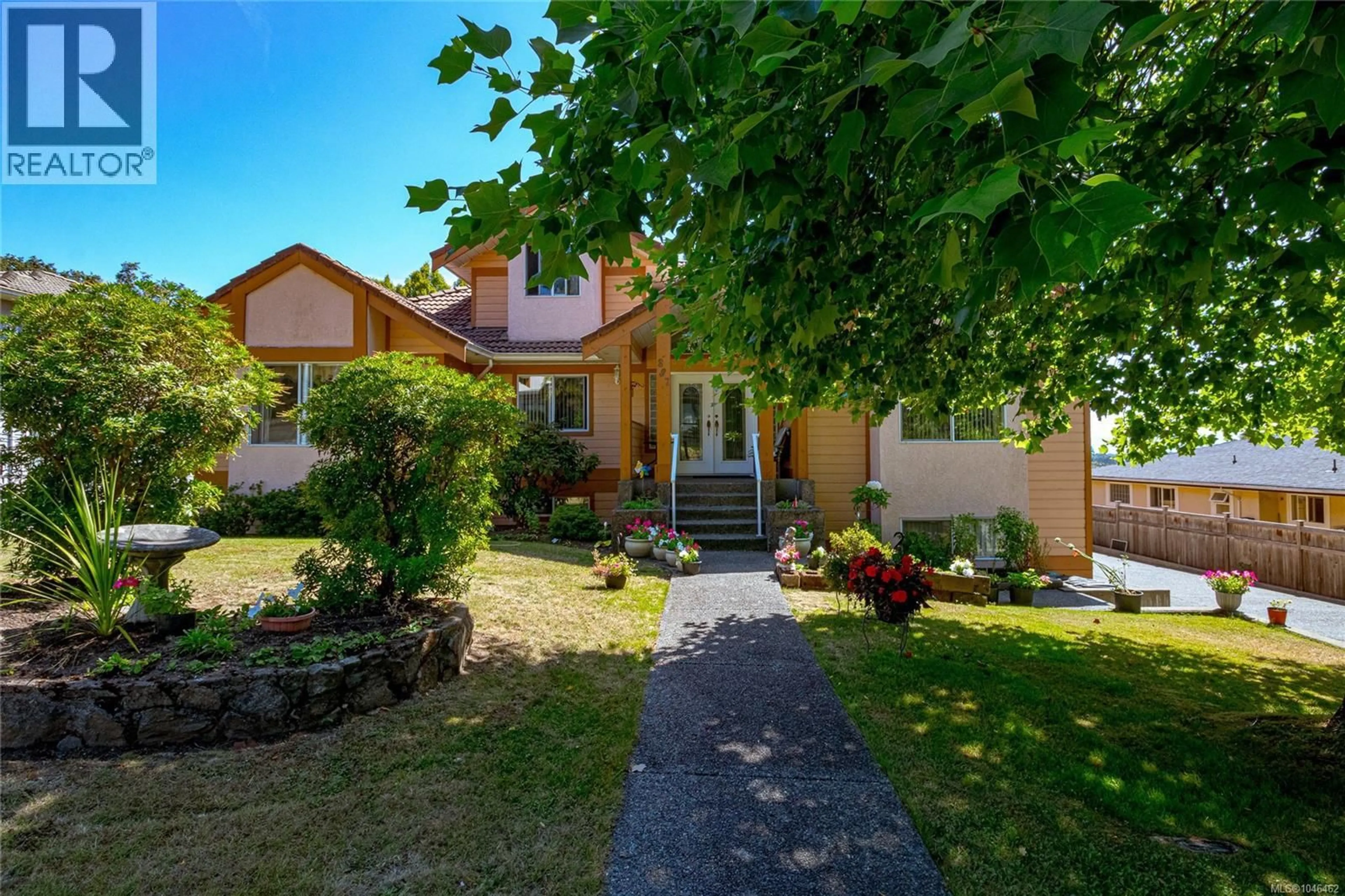 Unknown for 897 MALTWOOD TERRACE, Saanich British Columbia V8X5G2