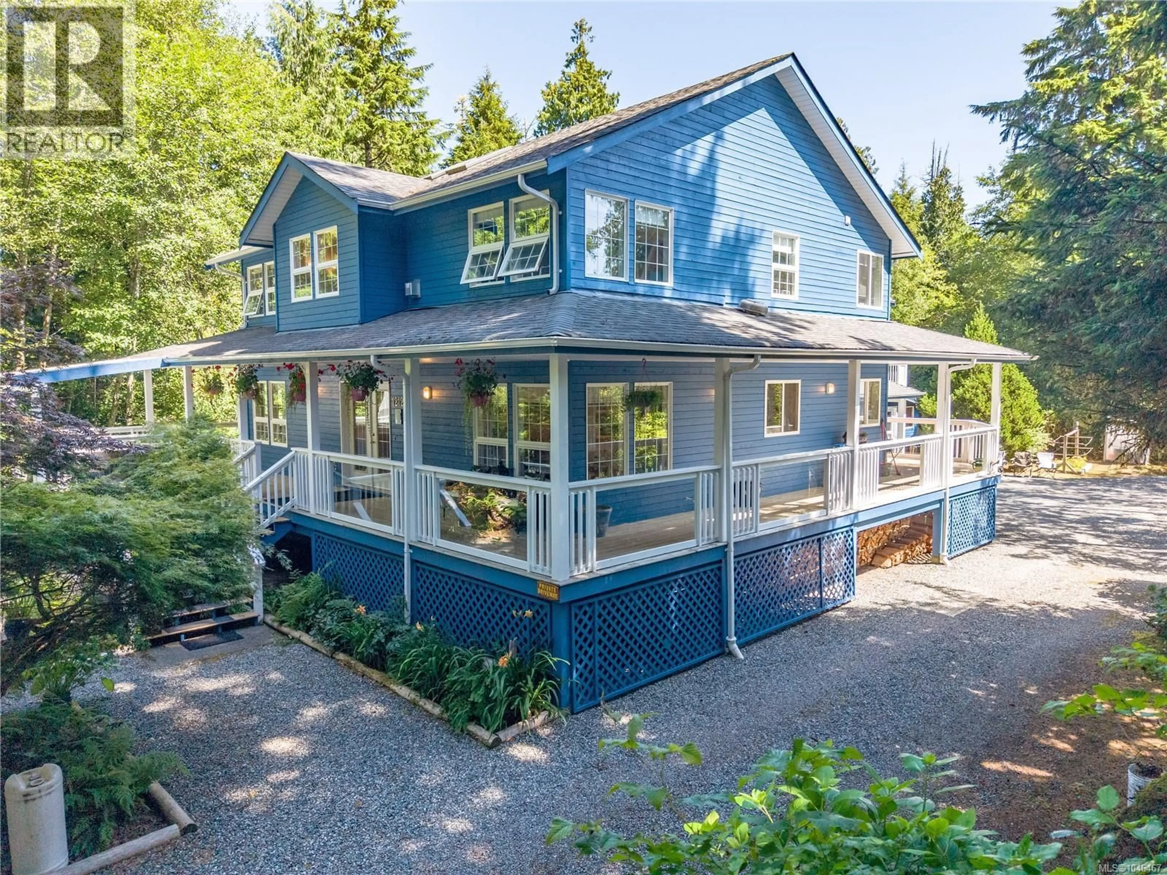 Home with vinyl exterior material, unknown for 1212 LYNN ROAD, Tofino British Columbia V0R2Z0