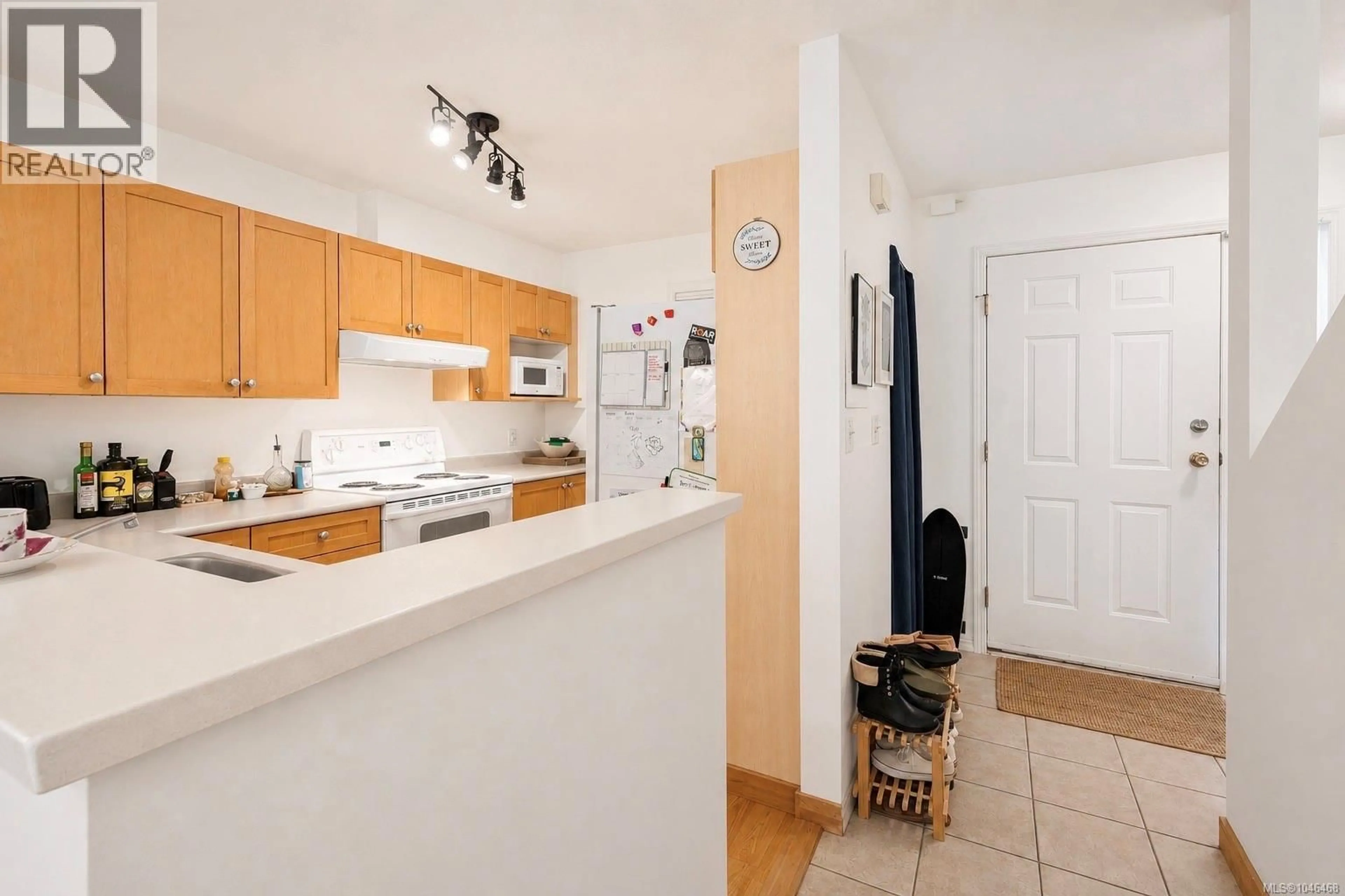 Standard kitchen, unknown for 7 - 595 GIBSON STREET, Tofino British Columbia V0R2Z0