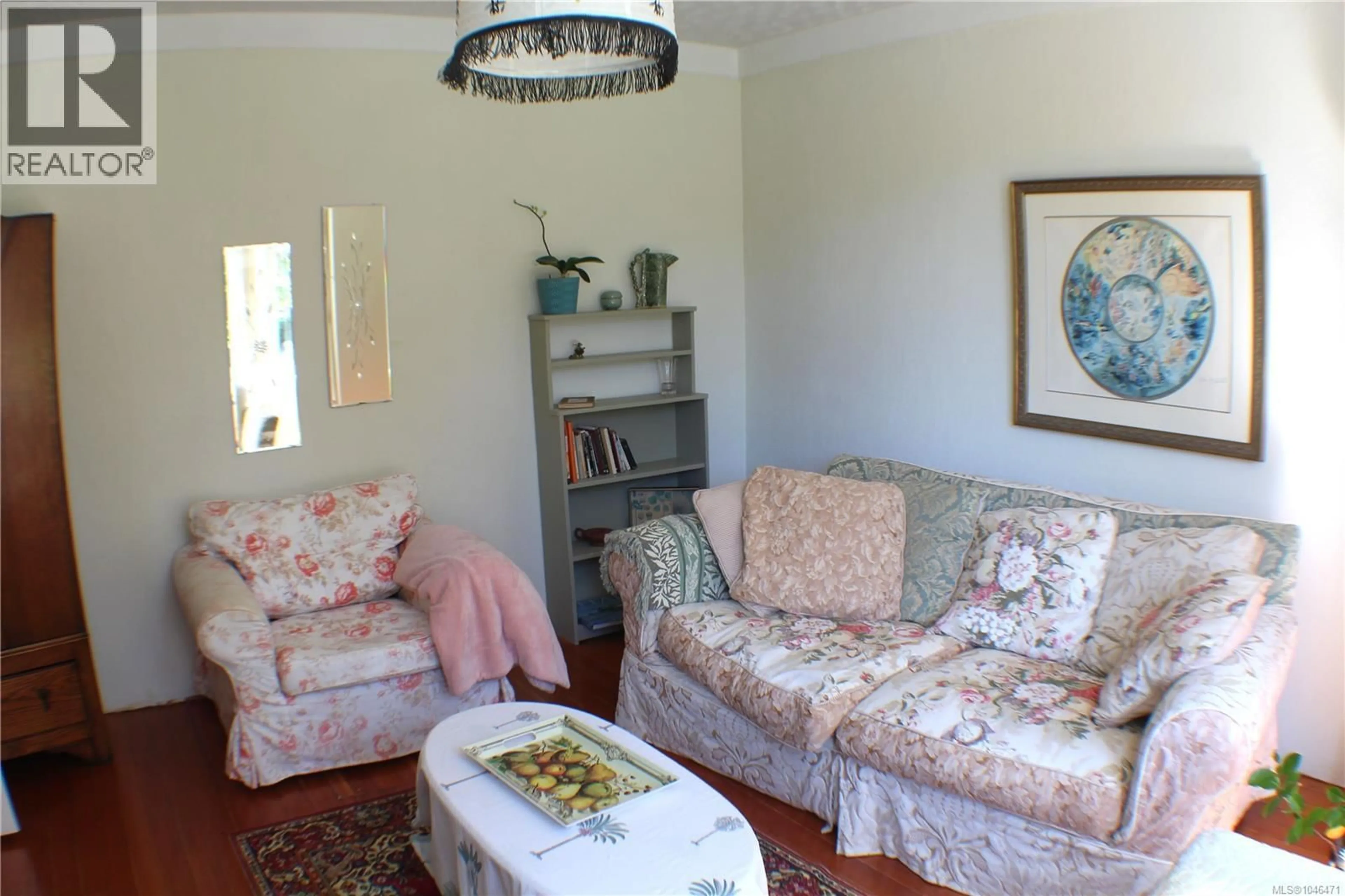 Living room with furniture, unknown for 1404 TAUNTON STREET, Victoria British Columbia V8R1W9