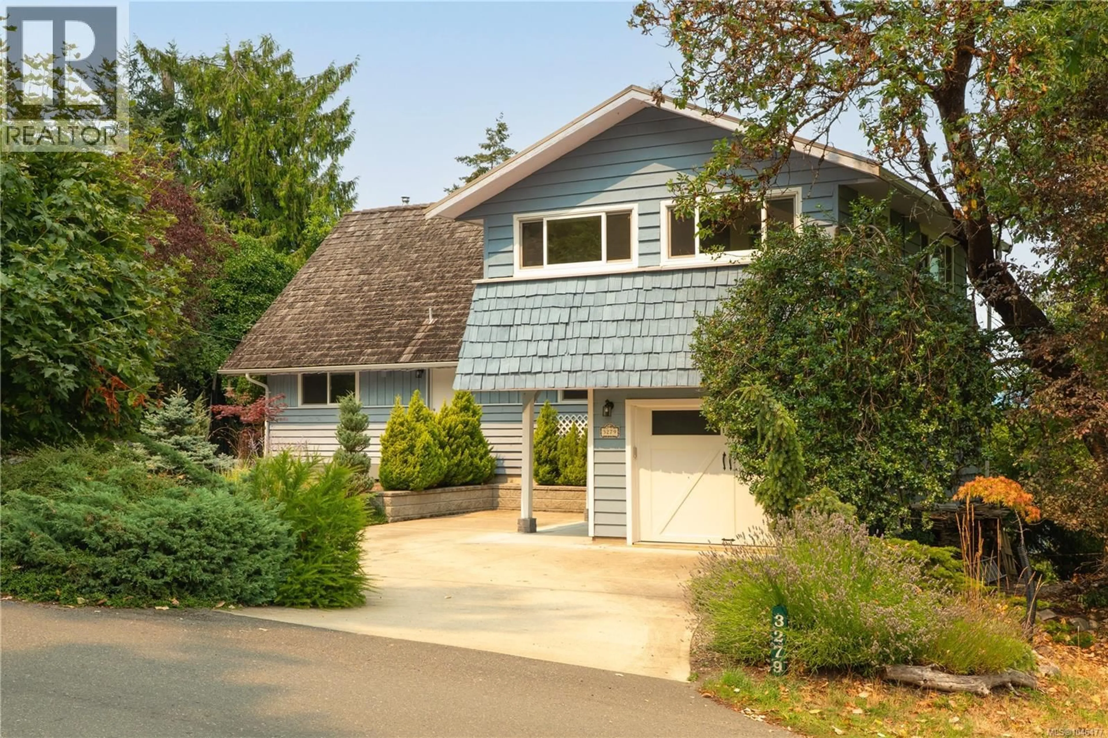 A pic from outside/outdoor area/front of a property/back of a property/a pic from drone, street for 3279 BLUEBACK DRIVE, Nanoose Bay British Columbia V9P9J1