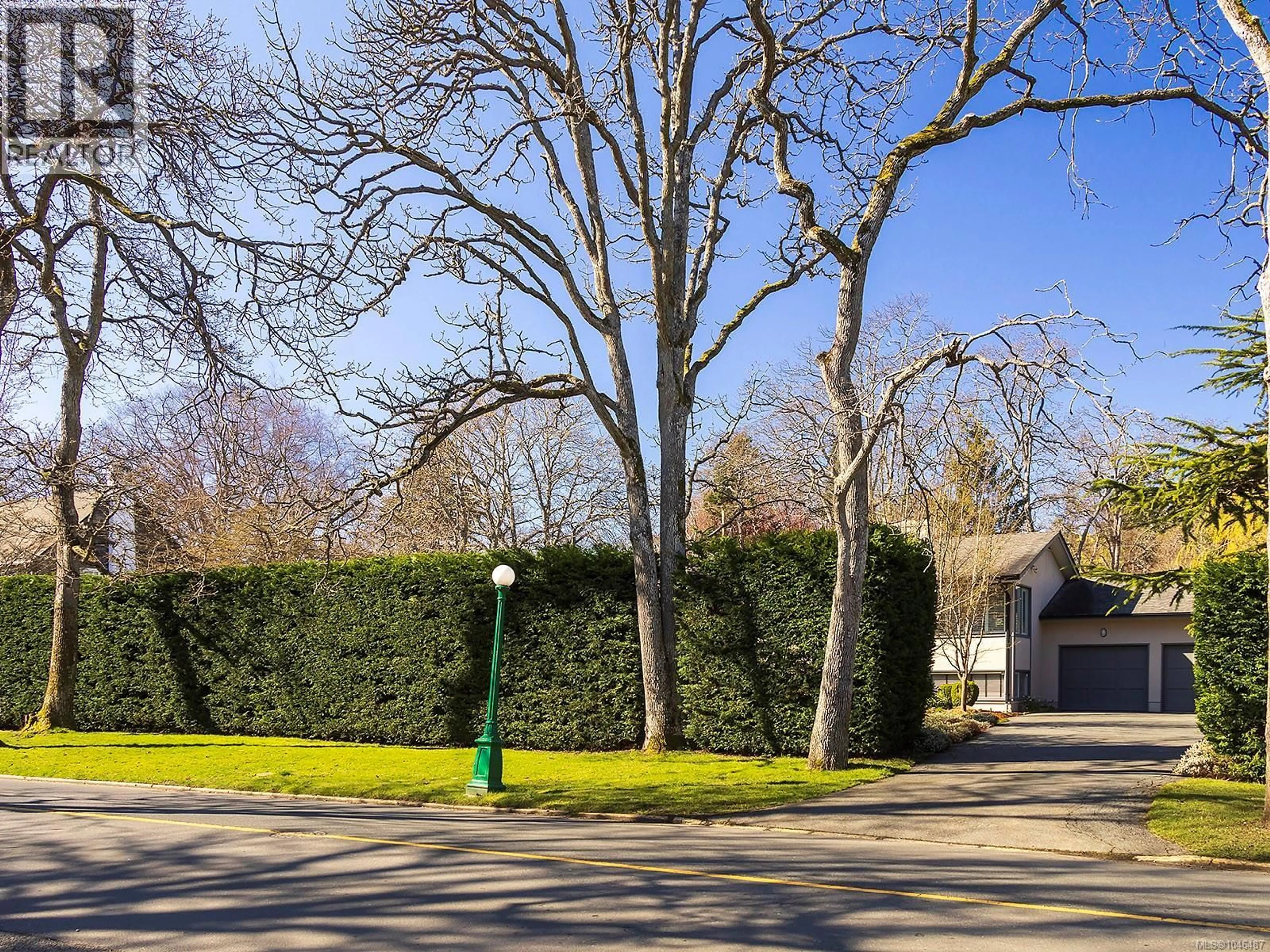 A pic from outside/outdoor area/front of a property/back of a property/a pic from drone, street for 3240 BEACH DRIVE, Oak Bay British Columbia V8R6L8