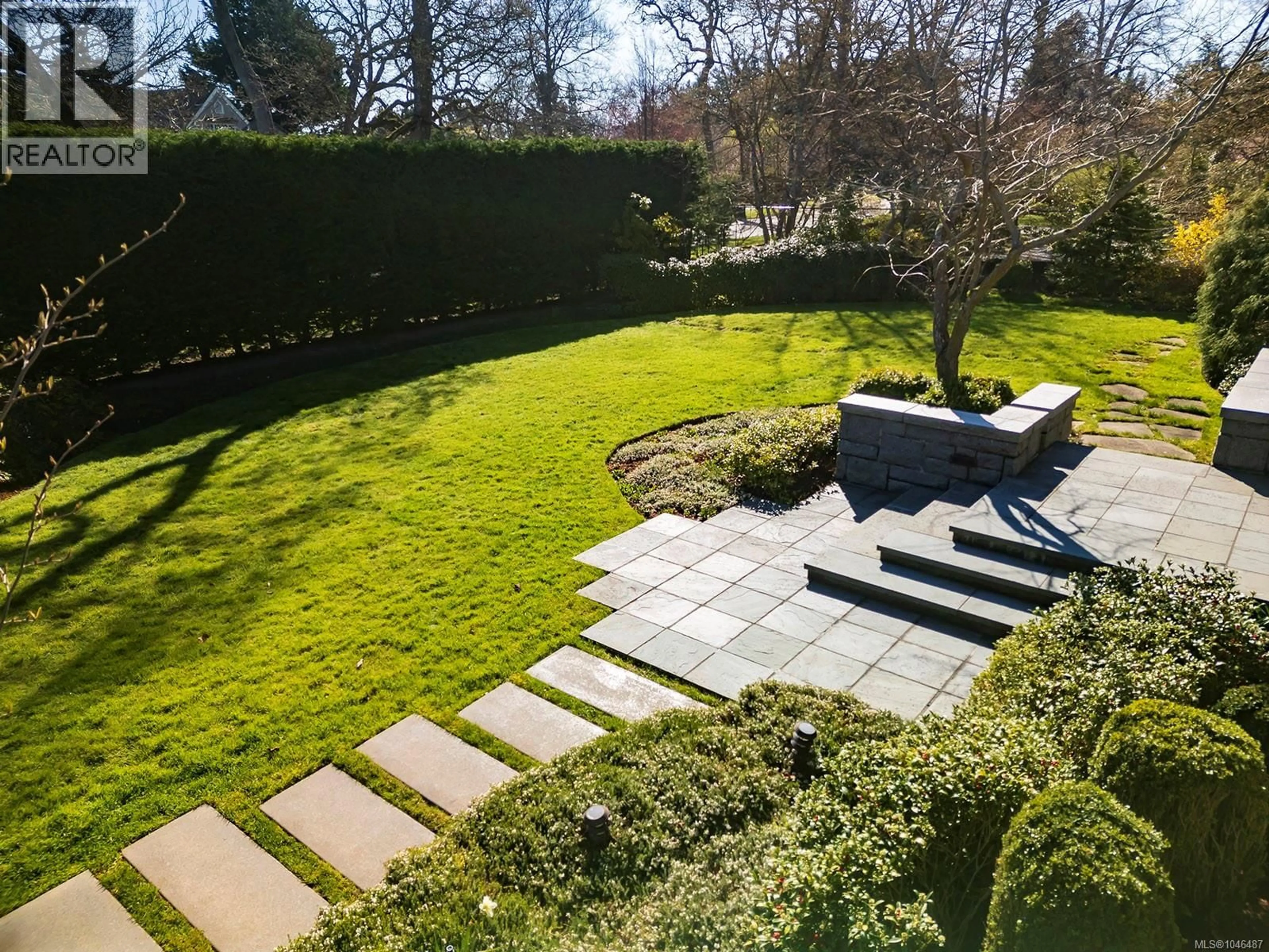 A pic from outside/outdoor area/front of a property/back of a property/a pic from drone, street for 3240 BEACH DRIVE, Oak Bay British Columbia V8R6L8