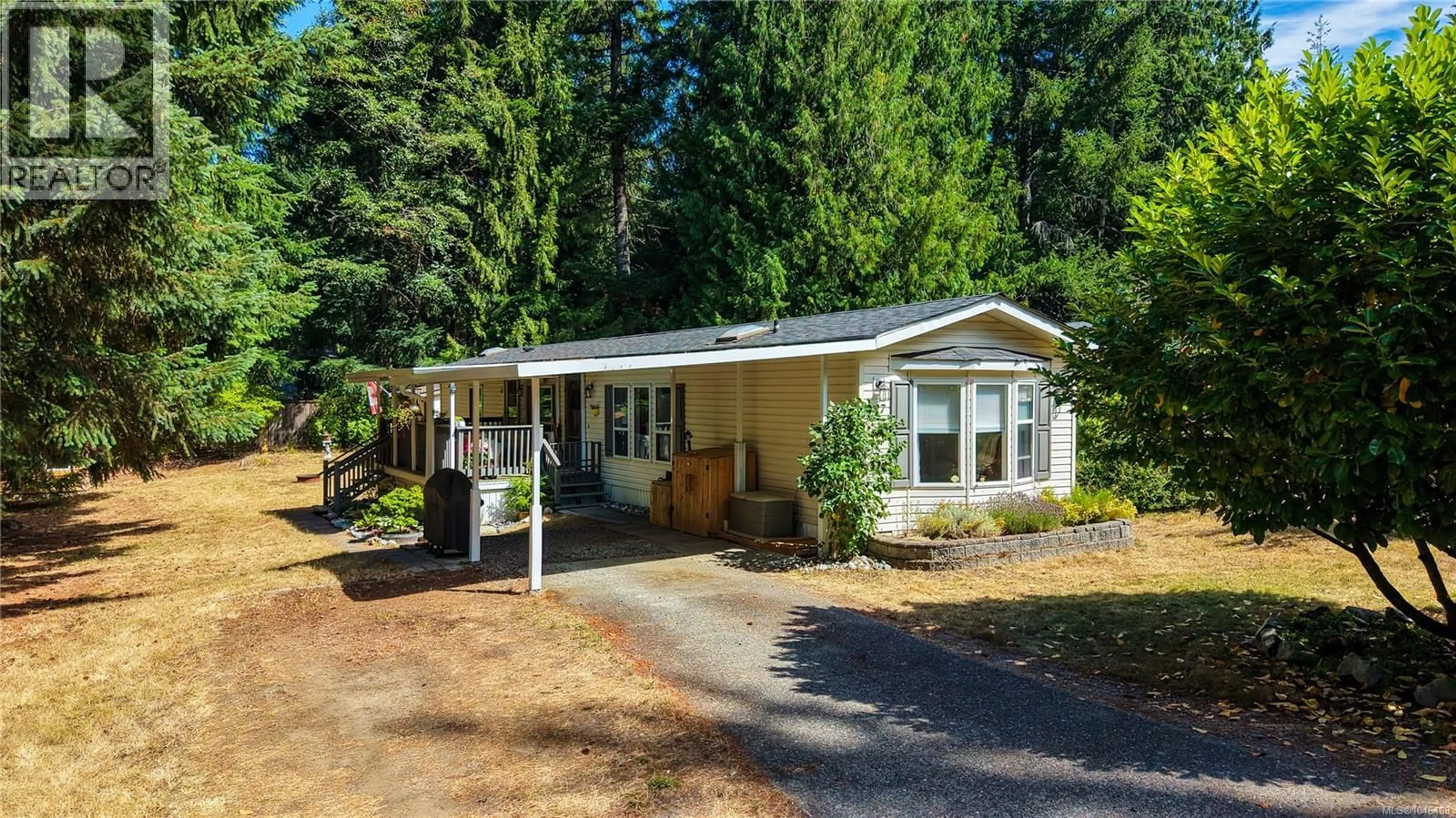 Home with vinyl exterior material, street for C27 - 920 WHITTAKER ROAD, Malahat British Columbia V0R2L0