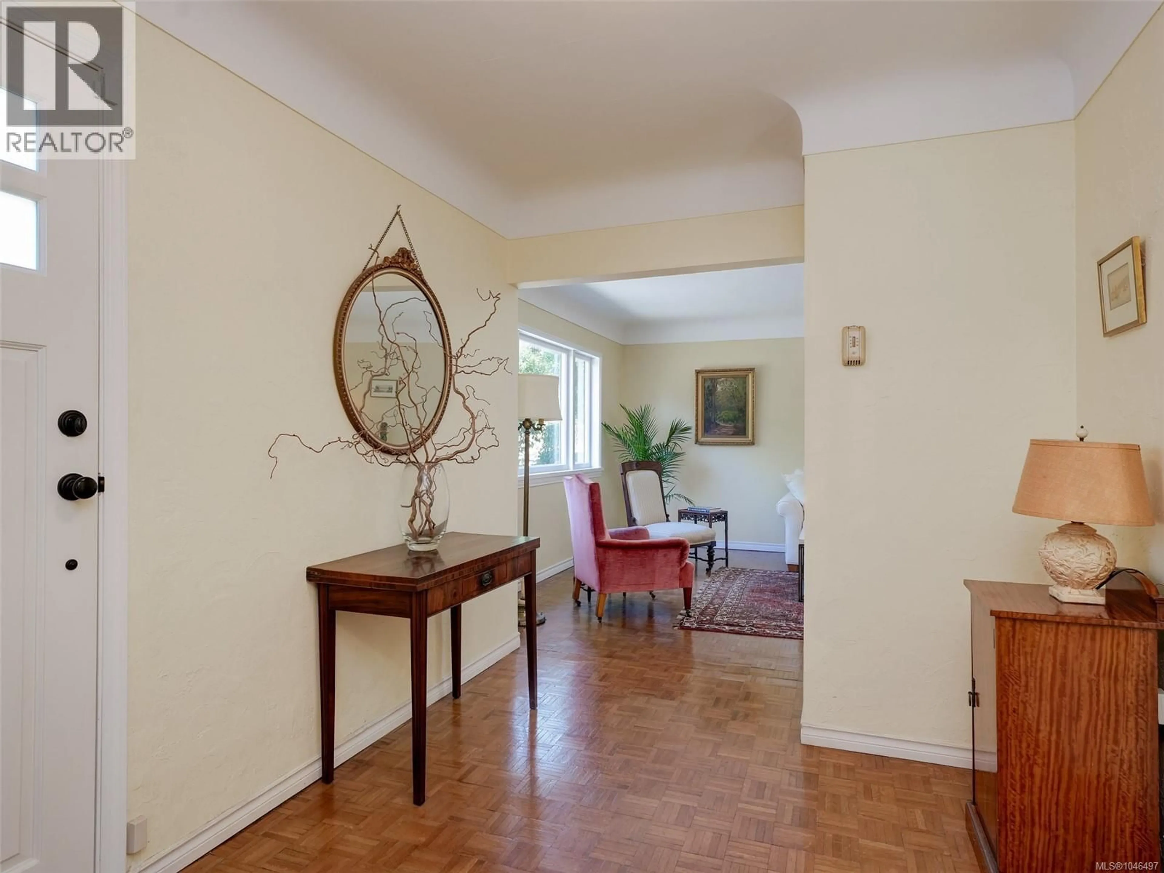 Unknown for 1941 MAYFAIR DRIVE, Saanich British Columbia V8P1R1