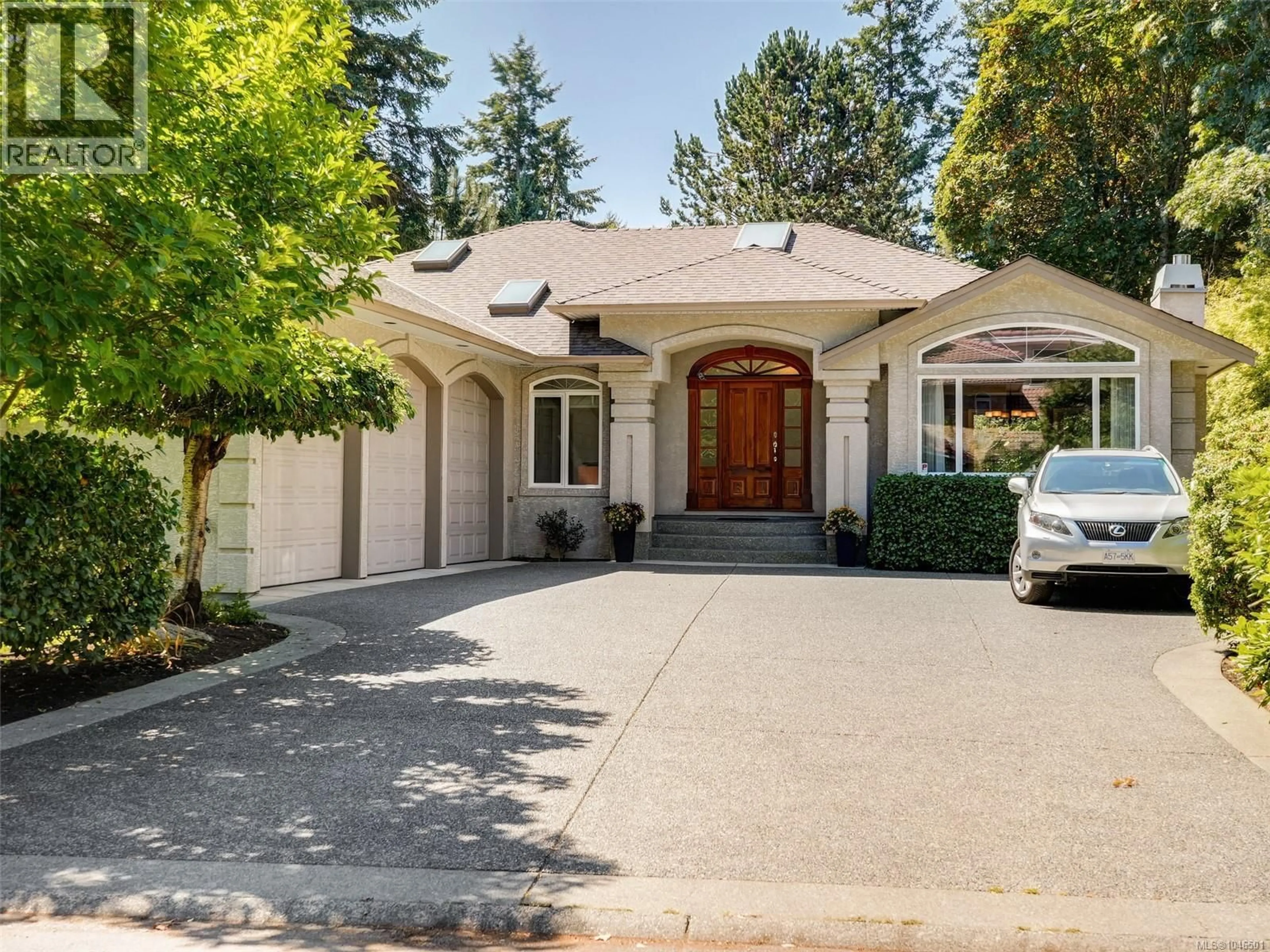Unknown for 2265 SAGE LANE, Saanich British Columbia V8N6L6