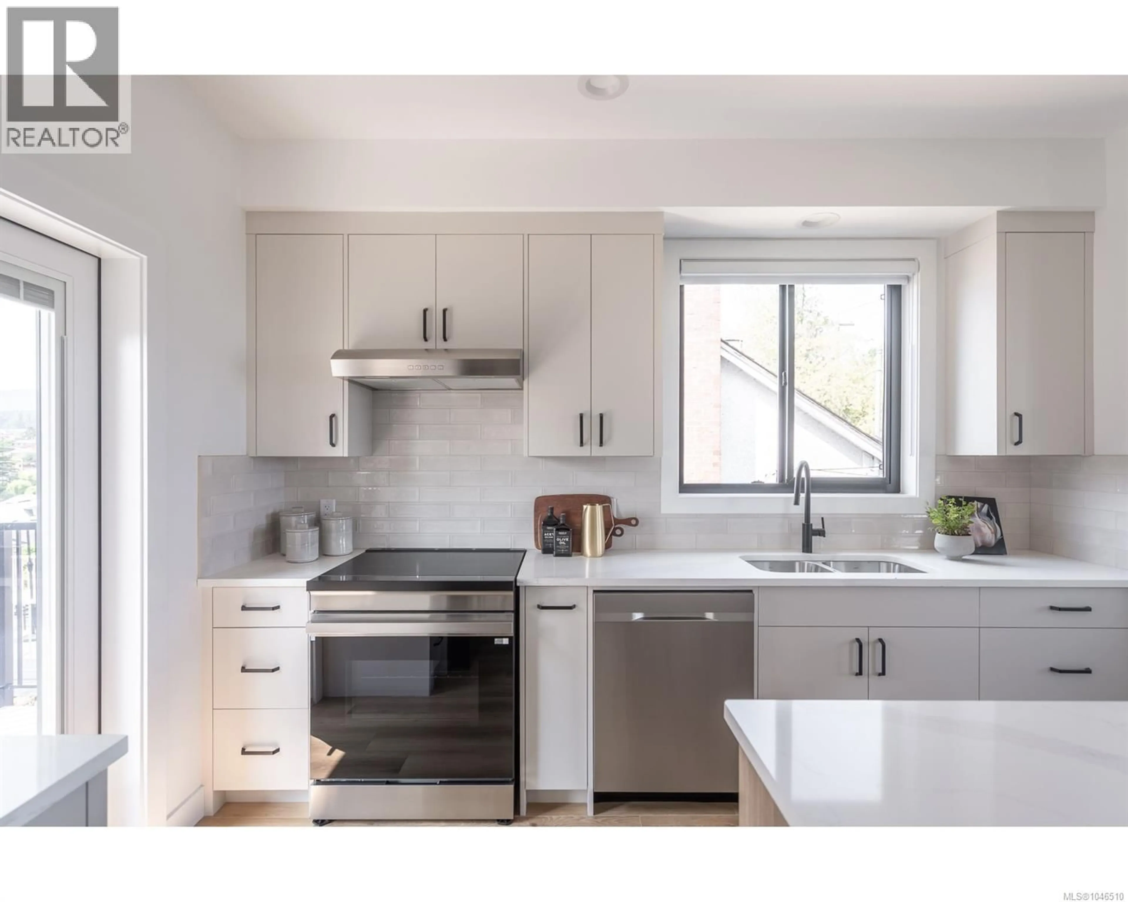 Contemporary kitchen, unknown for 309 ELIZABETH STREET, Nanaimo British Columbia V9R3C5