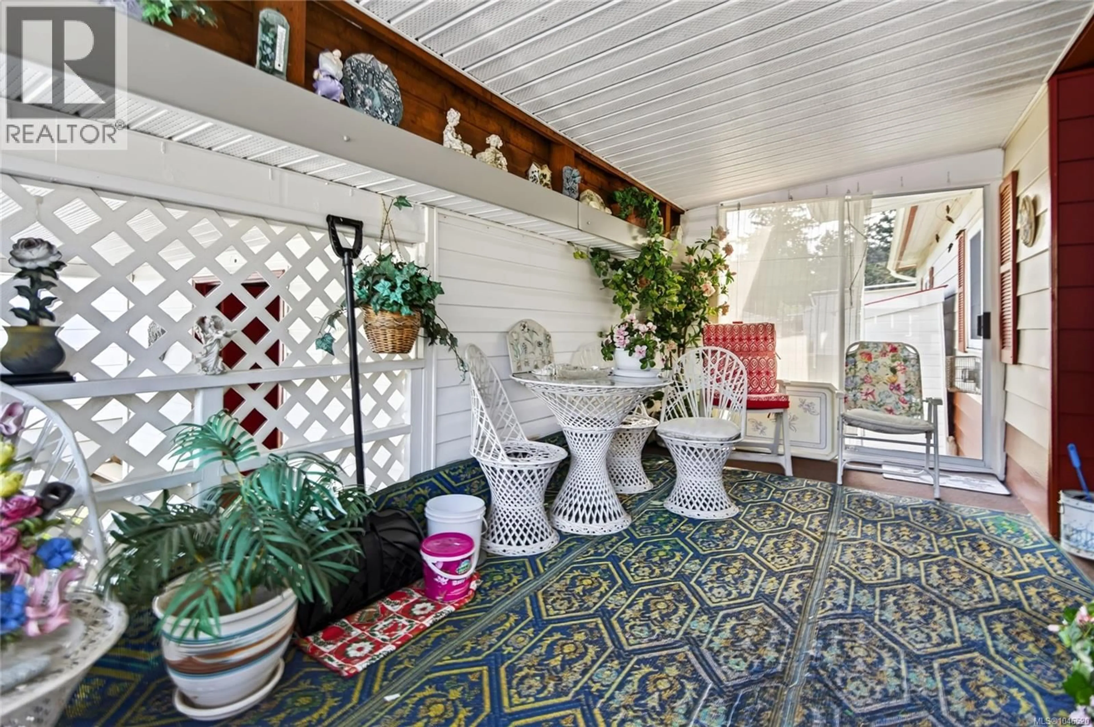 Patio, street for 21 - 1240 WILKINSON ROAD, Comox British Columbia V9M3X8