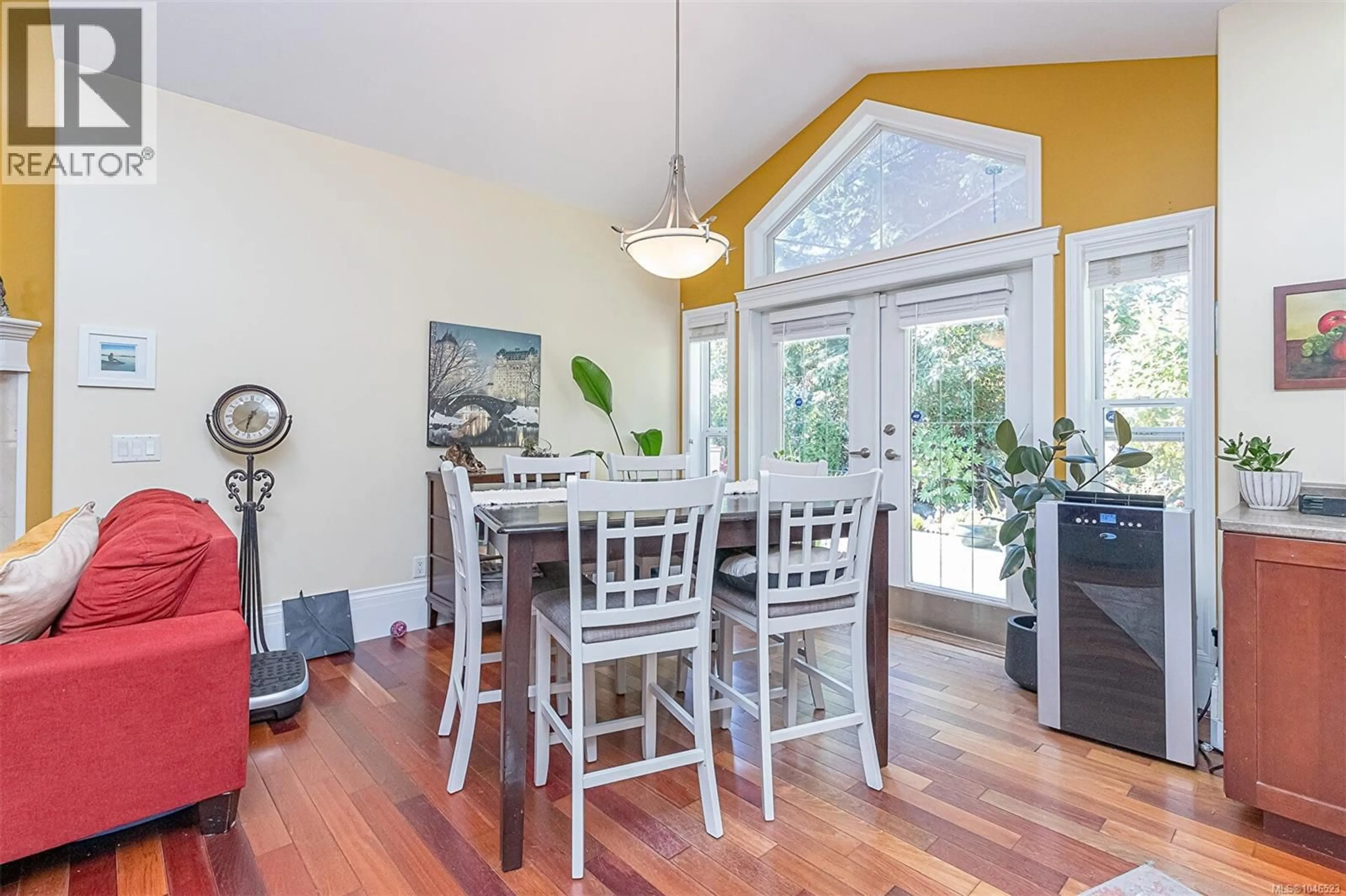 Open concept kitchen, wood/laminate floor for 2781 TAMARA DRIVE, Nanaimo British Columbia V9T6S5