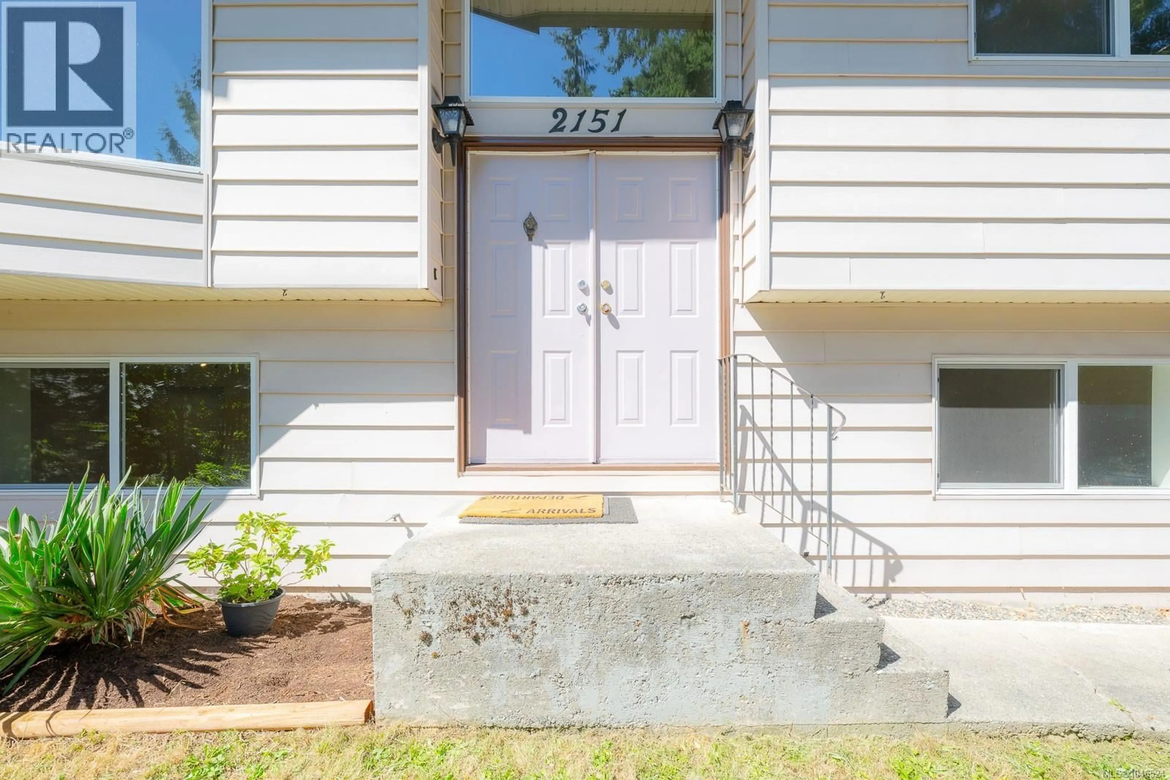 Unknown for 2151 LAKESIDE DRIVE, Nanaimo British Columbia V9X1A8