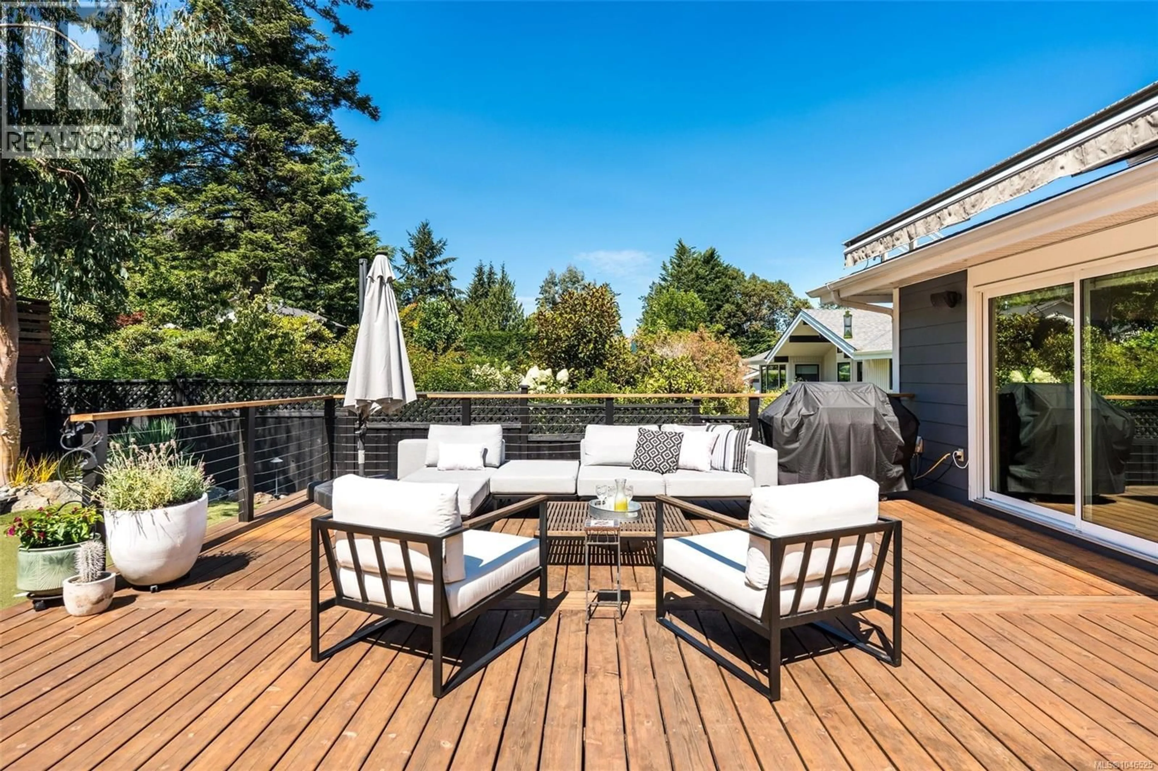 Patio, unknown for 4902 ALAMIDA CRESCENT, Saanich British Columbia V8Y2T3