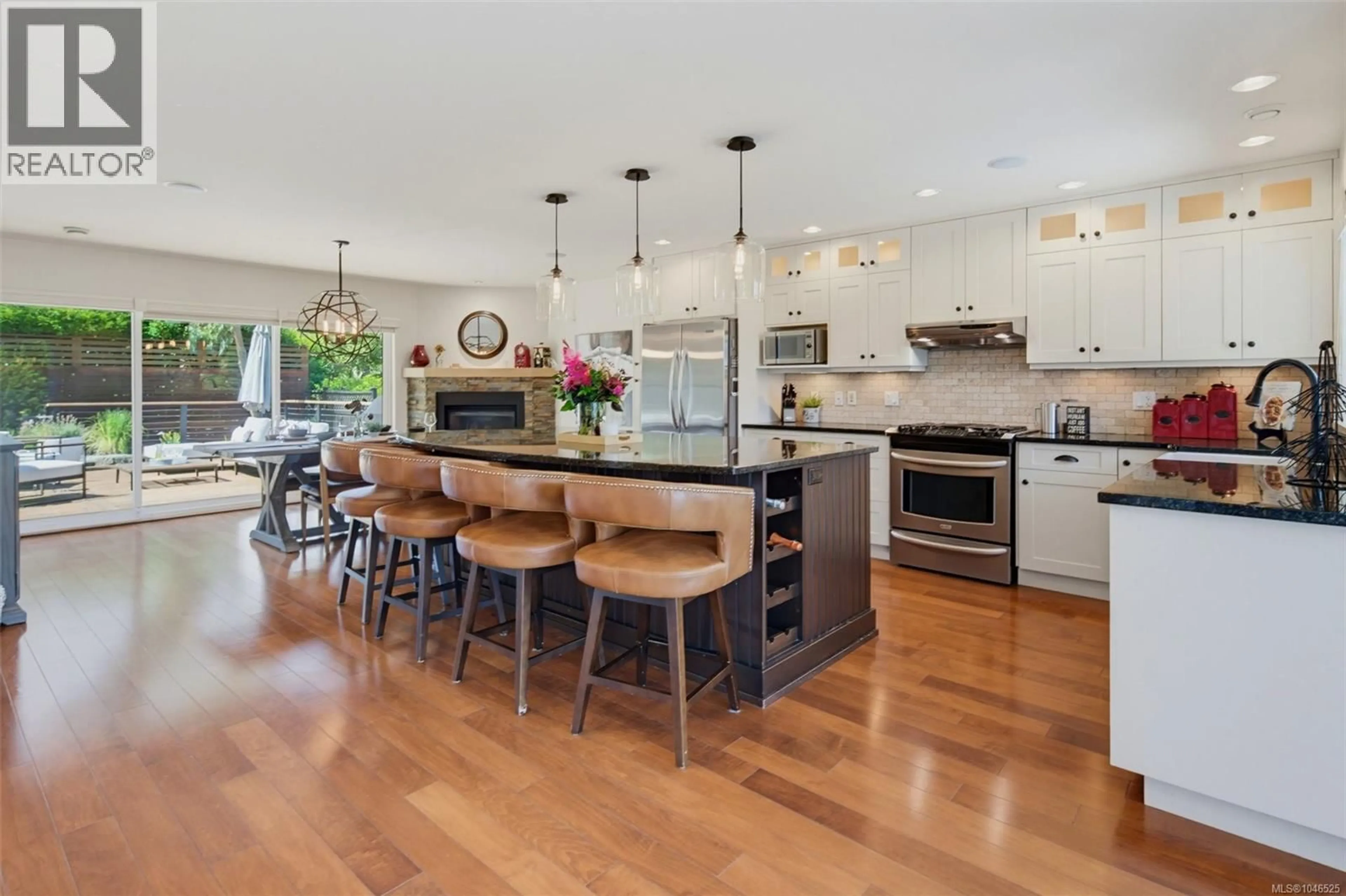Open concept kitchen, unknown for 4902 ALAMIDA CRESCENT, Saanich British Columbia V8Y2T3
