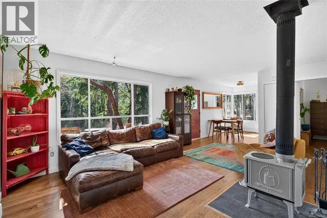 380 LANGS ROAD, Salt Spring 5