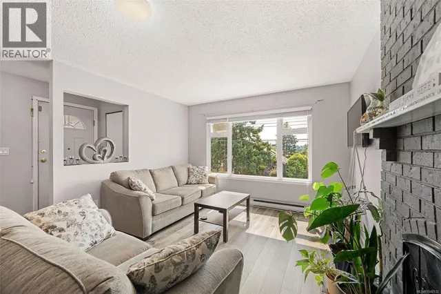 4 - 524 ROSEHILL STREET, Nanaimo 1