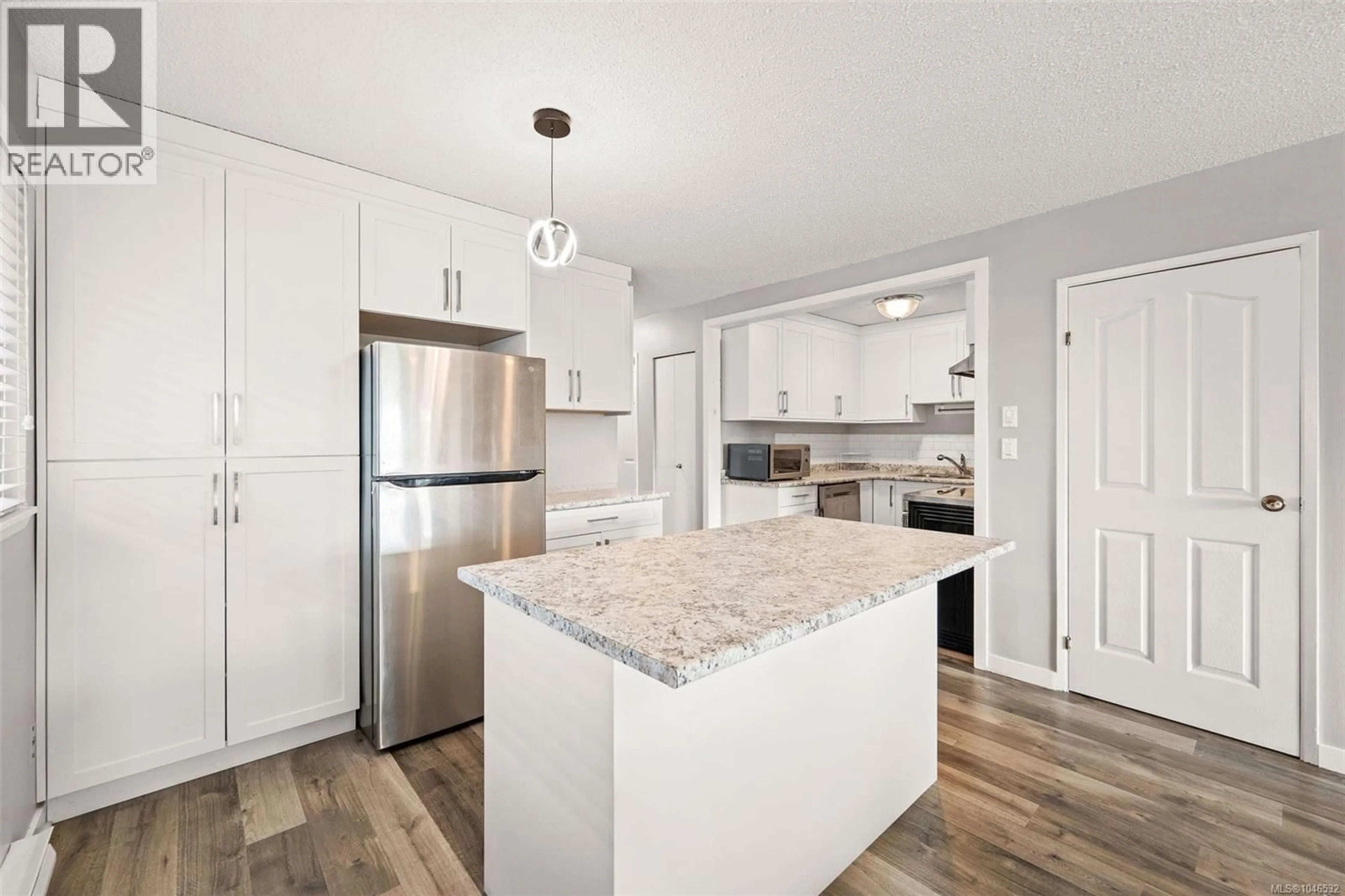 Open concept kitchen, unknown for 4 - 524 ROSEHILL STREET, Nanaimo British Columbia V9S1E6