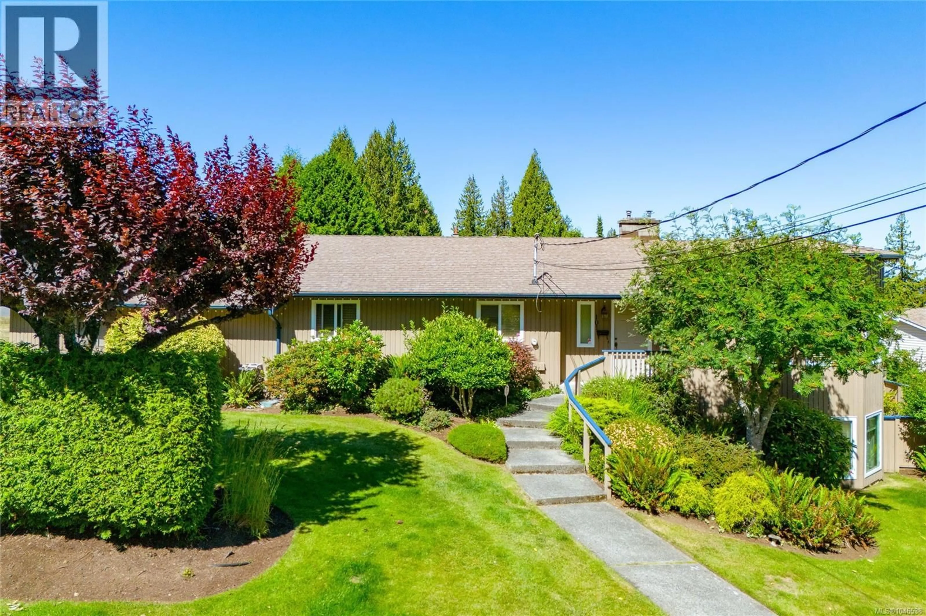 Home with vinyl exterior material, street for 101 BONAVISTA PLACE, Nanaimo British Columbia V9T1K4