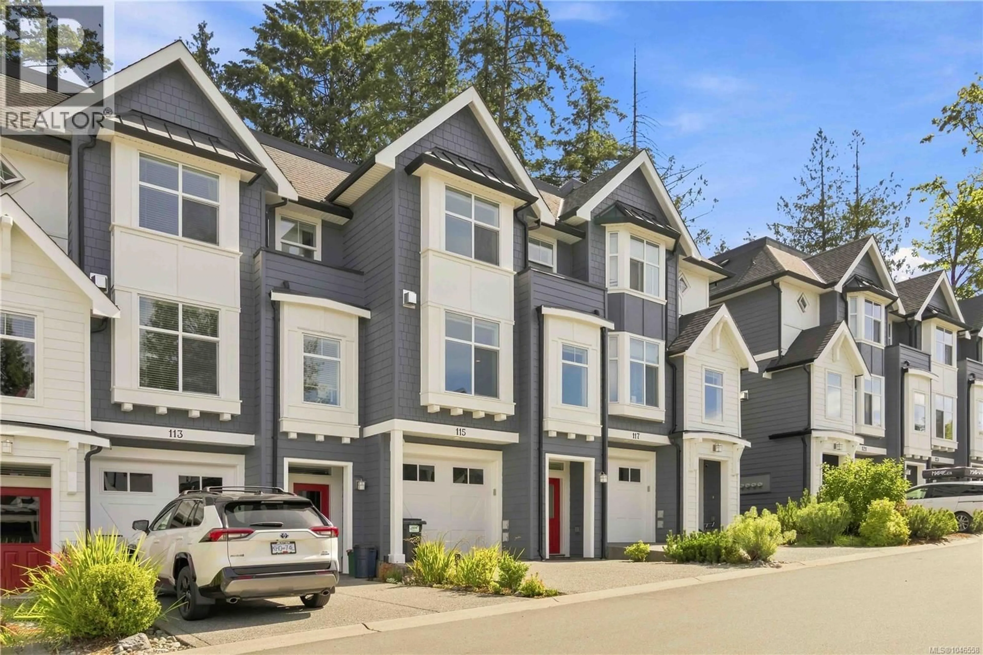Home with vinyl exterior material, street for 115 - 1064 GALA COURT, Langford British Columbia V9C0J8