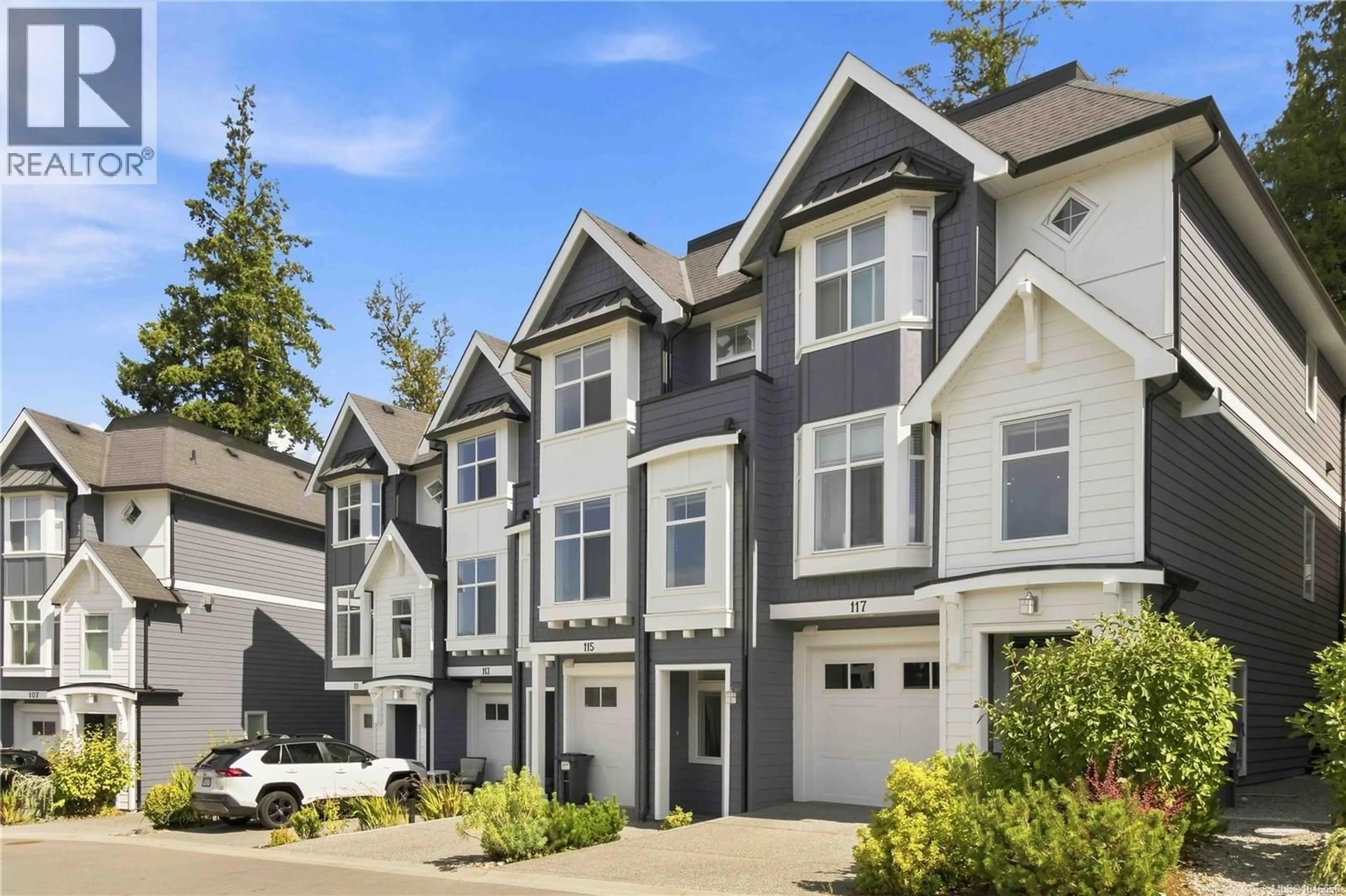 Home with vinyl exterior material, street for 115 - 1064 GALA COURT, Langford British Columbia V9C0J8