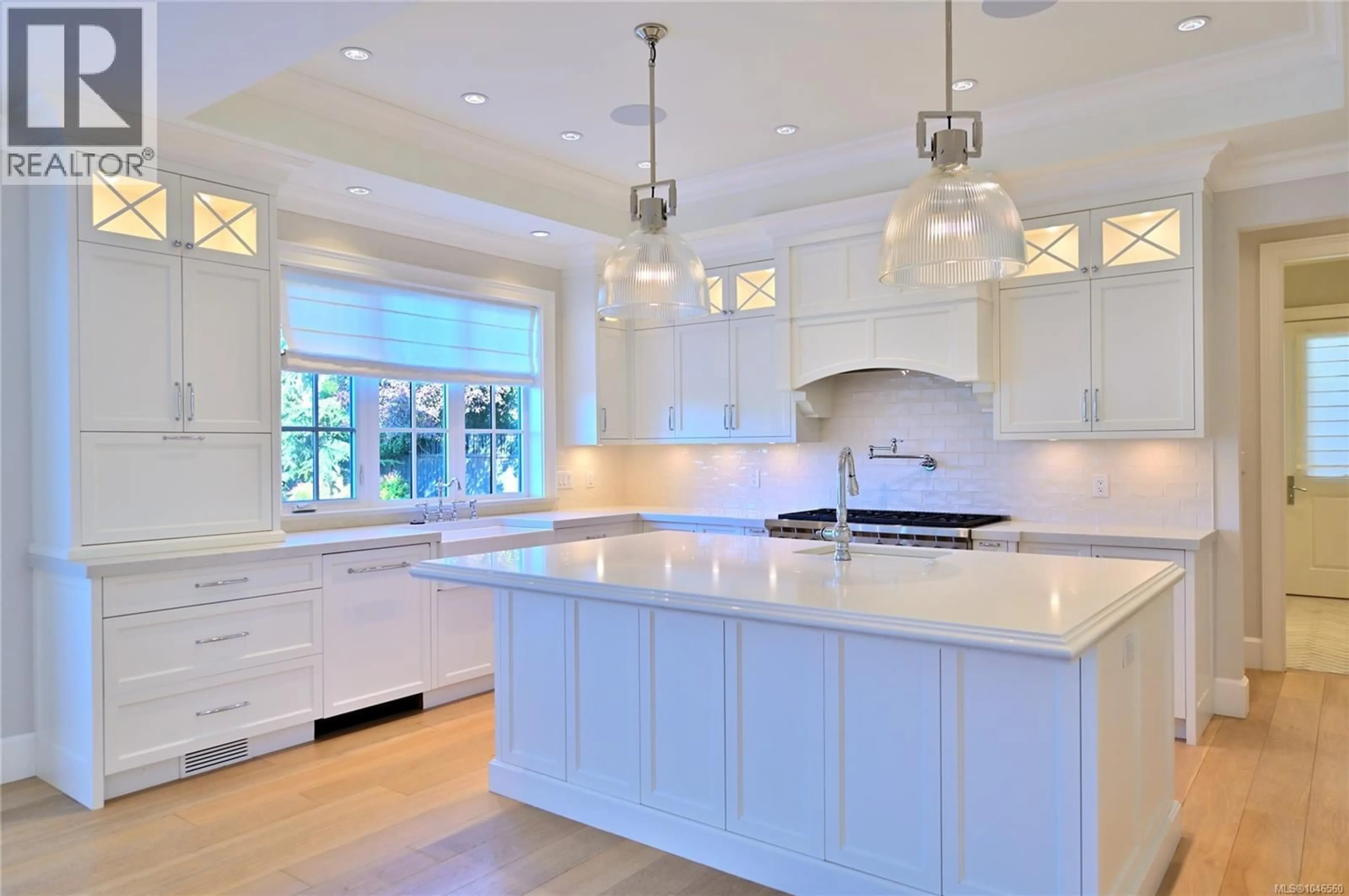 Contemporary kitchen, ceramic/tile floor for 2777 DEWDNEY AVENUE, Oak Bay British Columbia V8R3M3