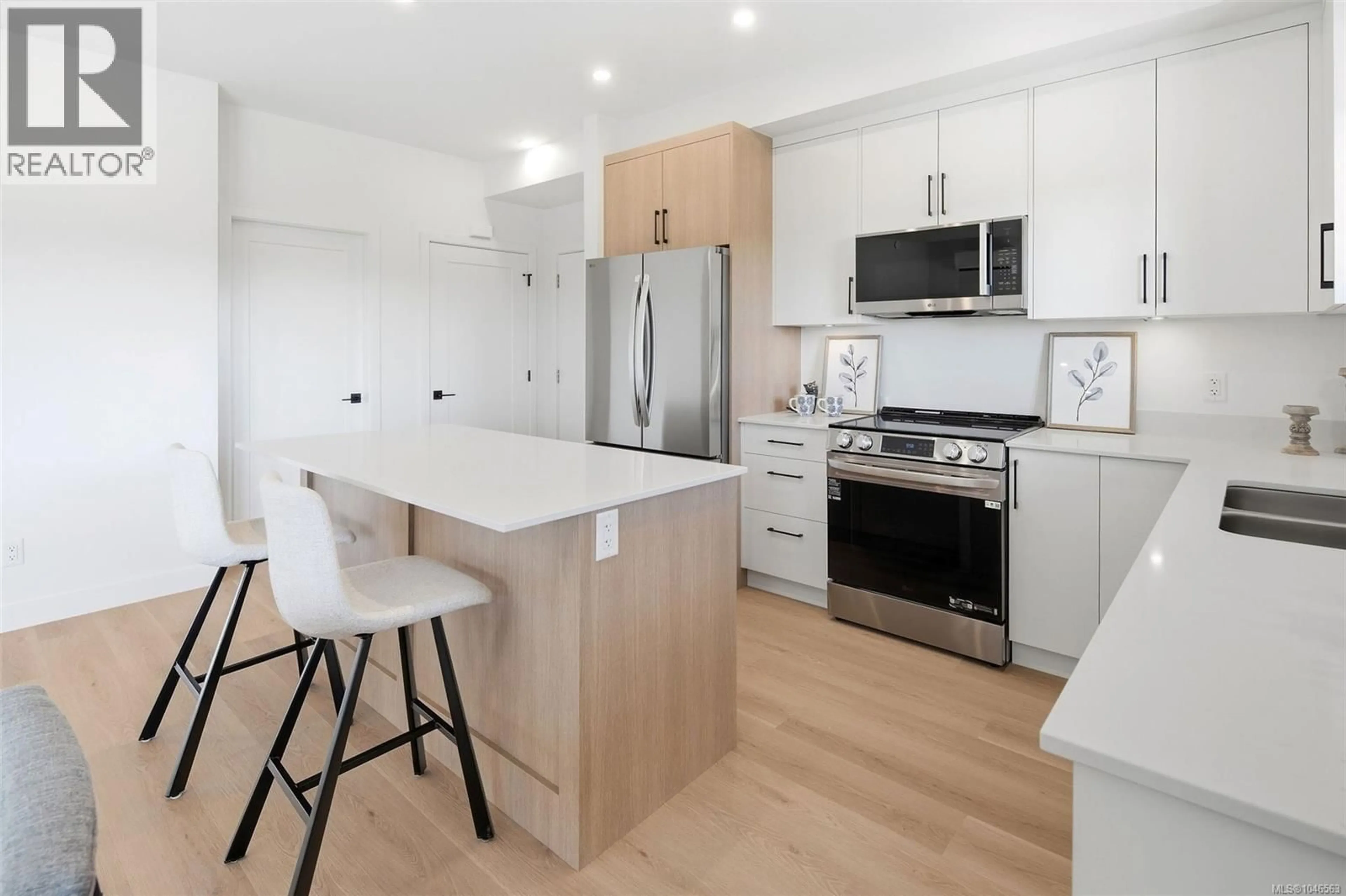 Open concept kitchen, unknown for 201 - 7053 CENTRAL SAANICH ROAD, Central Saanich British Columbia V8M1Y3