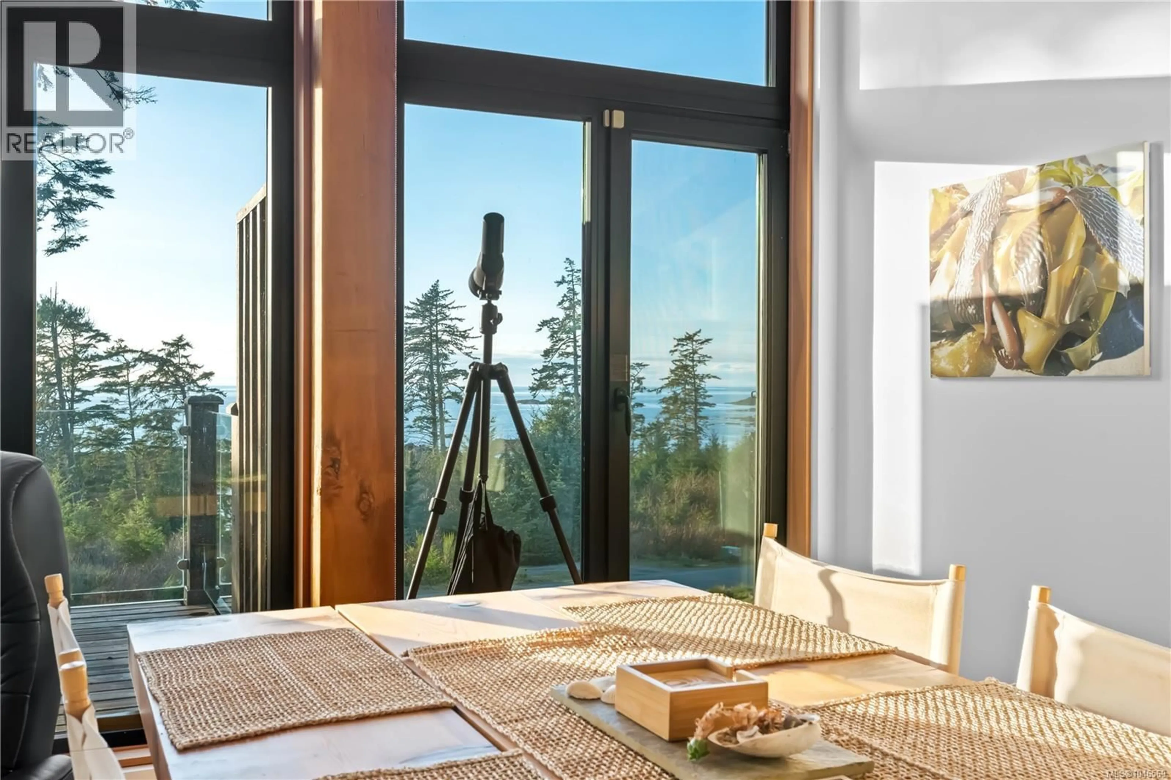 Dining room, wood/laminate floor for 212 - 515 MARINE DRIVE, Ucluelet British Columbia V0R3A0