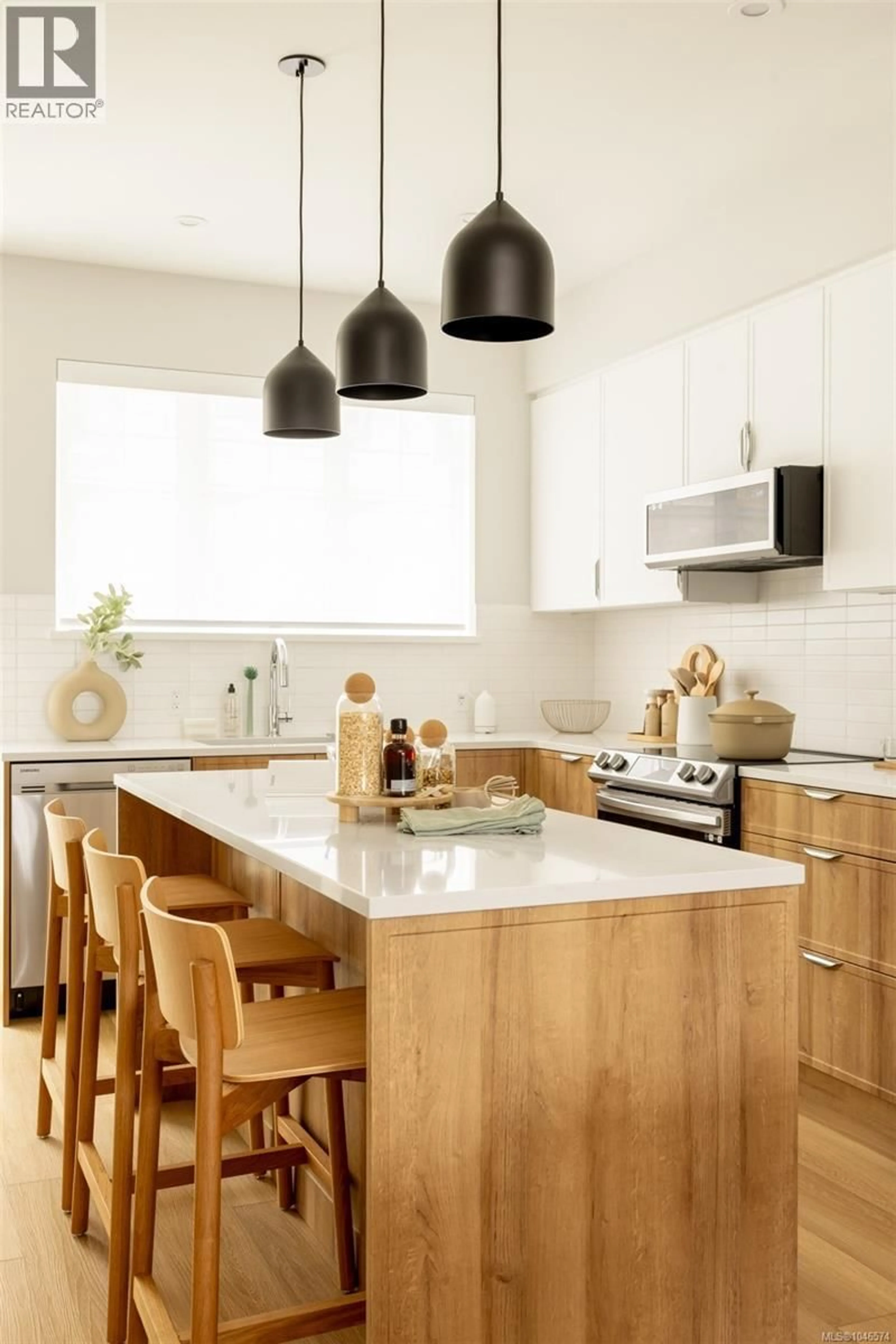 Contemporary kitchen, wood/laminate floor for 110 - 3240 GLENDALE PLACE, Langford British Columbia V9B1Y2