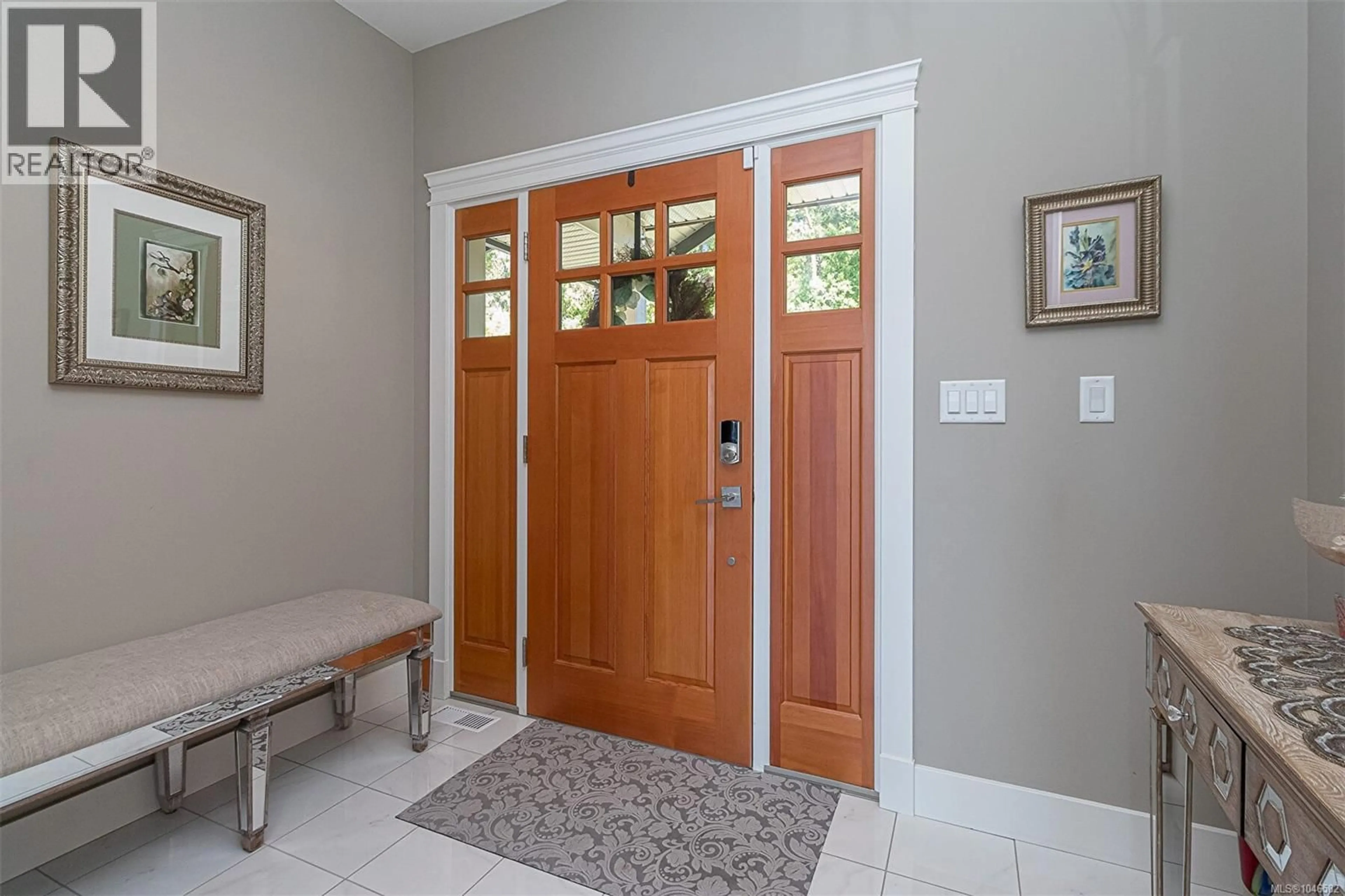 Indoor entryway for 10 - 614 GRANROSE TERRACE, Colwood British Columbia V9C0C9