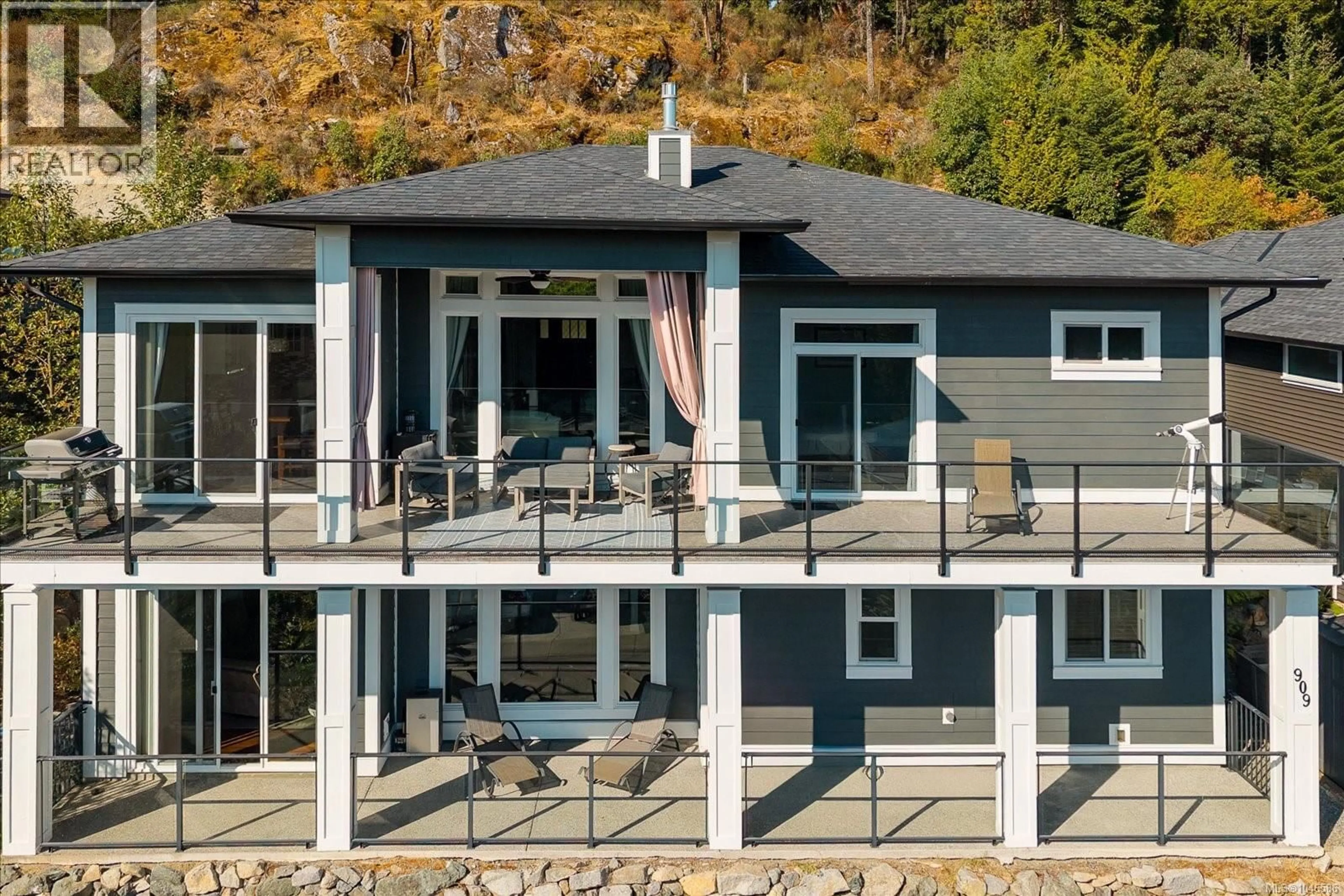 Home with vinyl exterior material, water/lake/river/ocean view for 909 HANINGTON ROAD, Ladysmith British Columbia V0G0A4