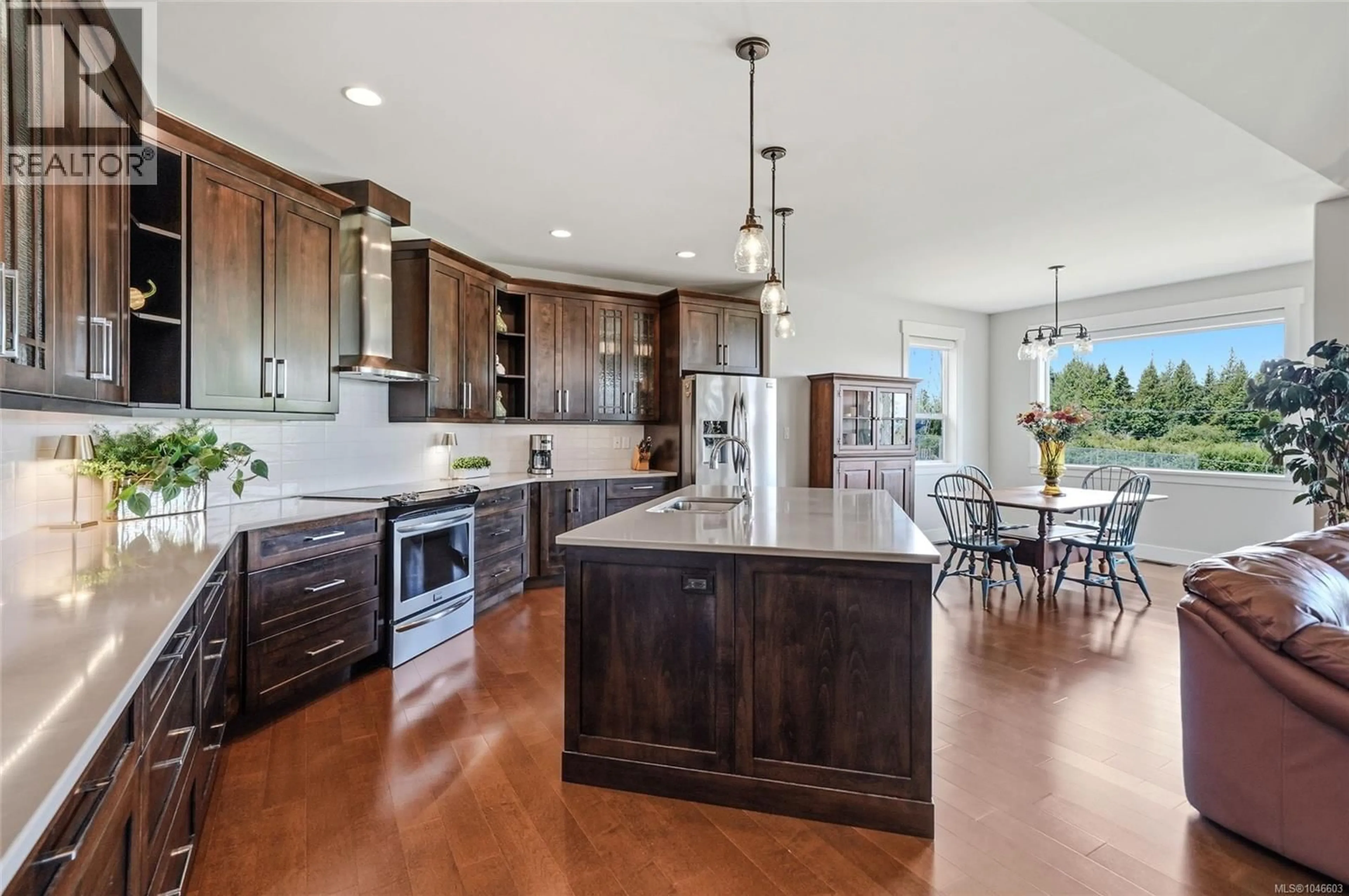 Open concept kitchen, ceramic/tile floor for 3861 CREEKSIDE DRIVE, Bowser British Columbia V0R1G0