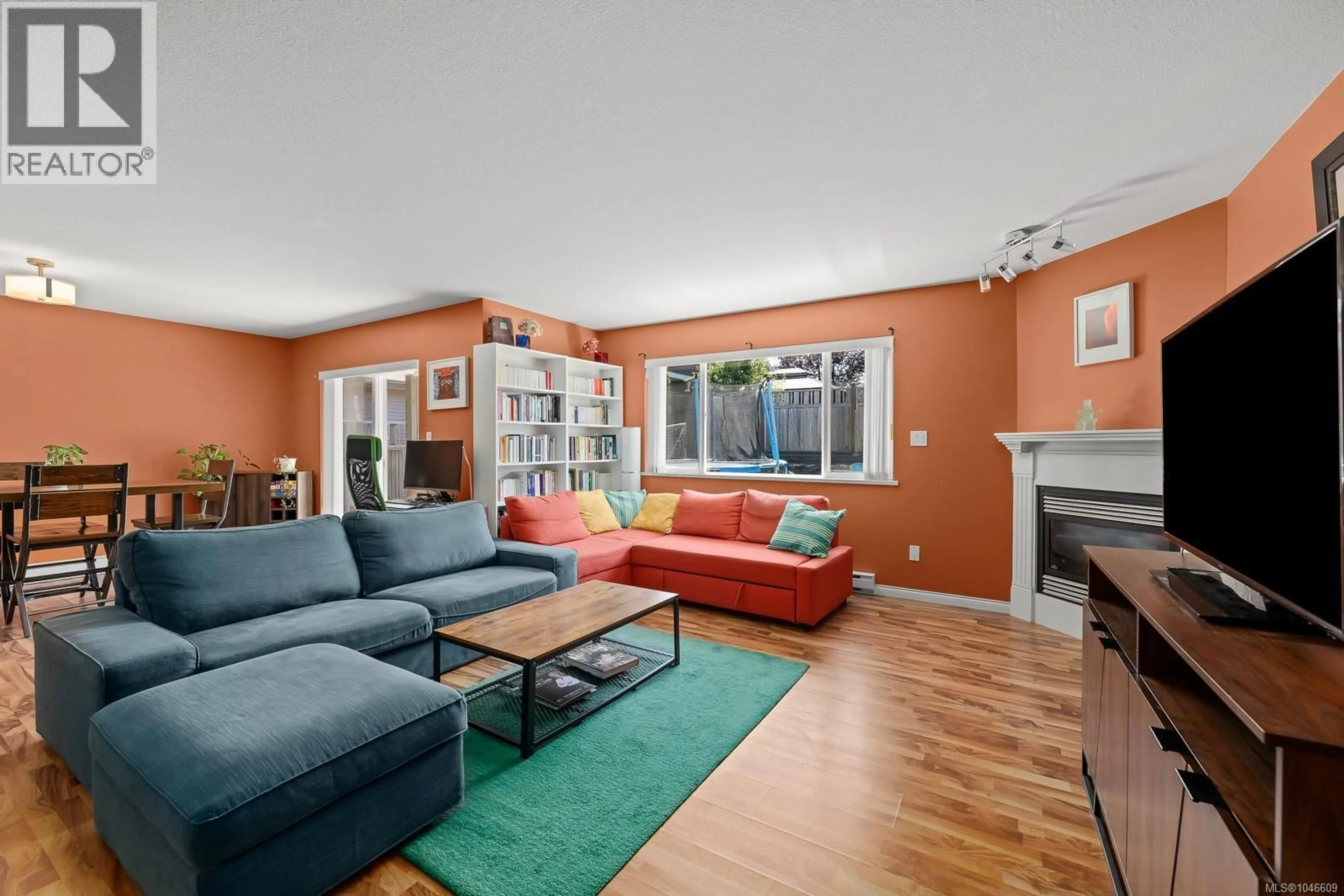 Living room with furniture, unknown for 3351 CONISTON CRESCENT, Cumberland British Columbia V0R1S0
