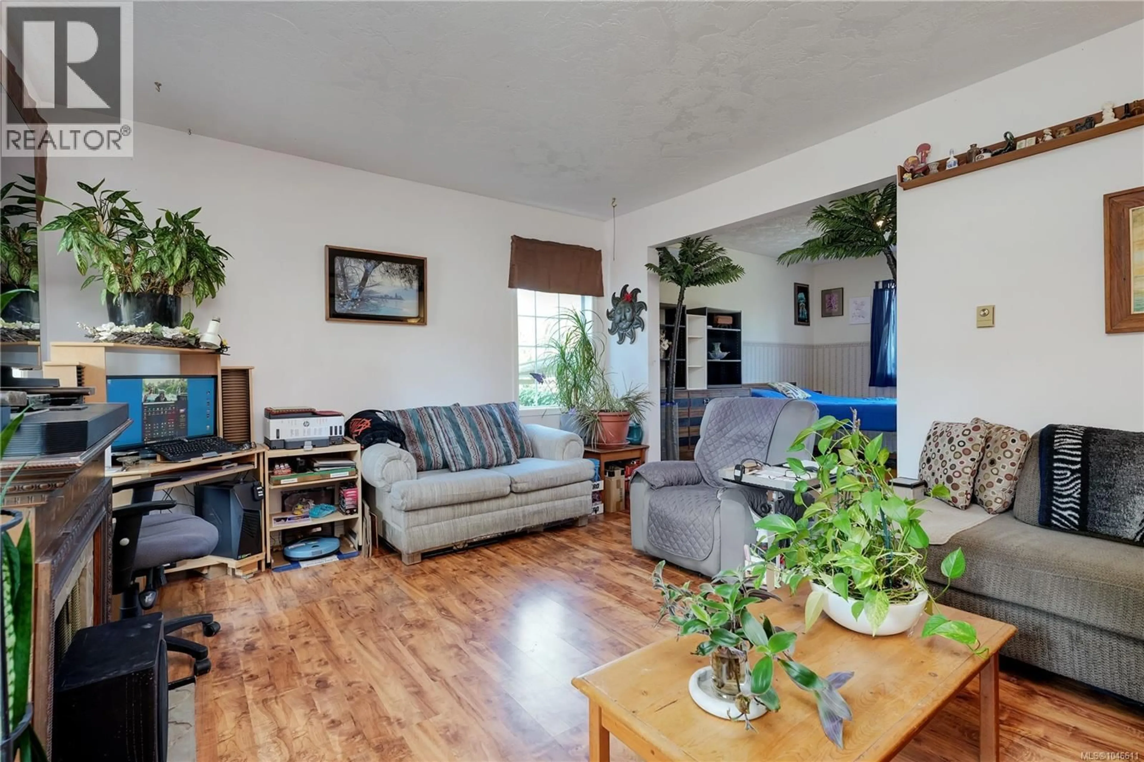 Living room with furniture, unknown for 2227 FRENCH ROAD SOUTH, Sooke British Columbia V9Z1J5