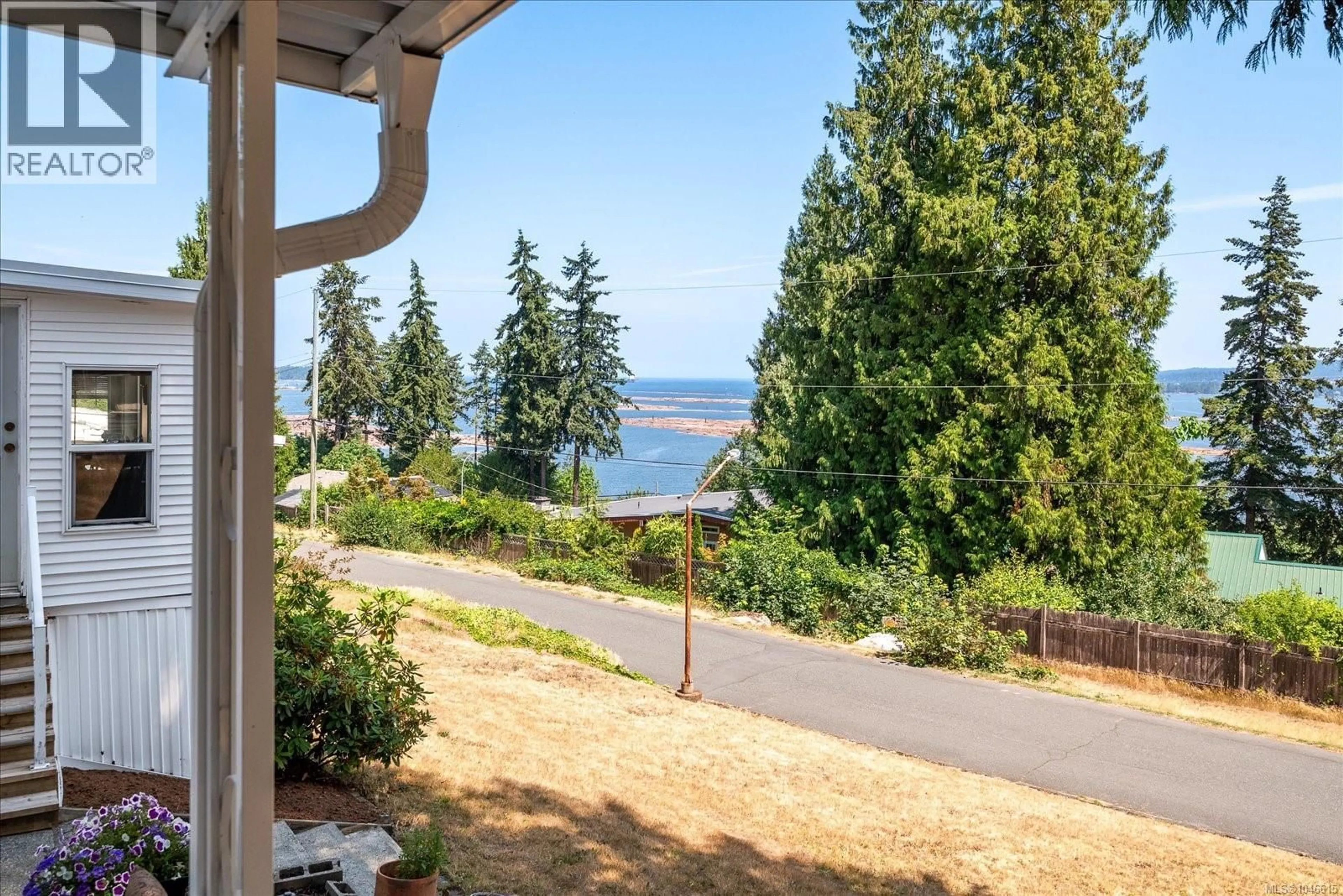Patio, water/lake/river/ocean view for 26 - 1000 CHASE RIVER ROAD, Nanaimo British Columbia V9R6L8